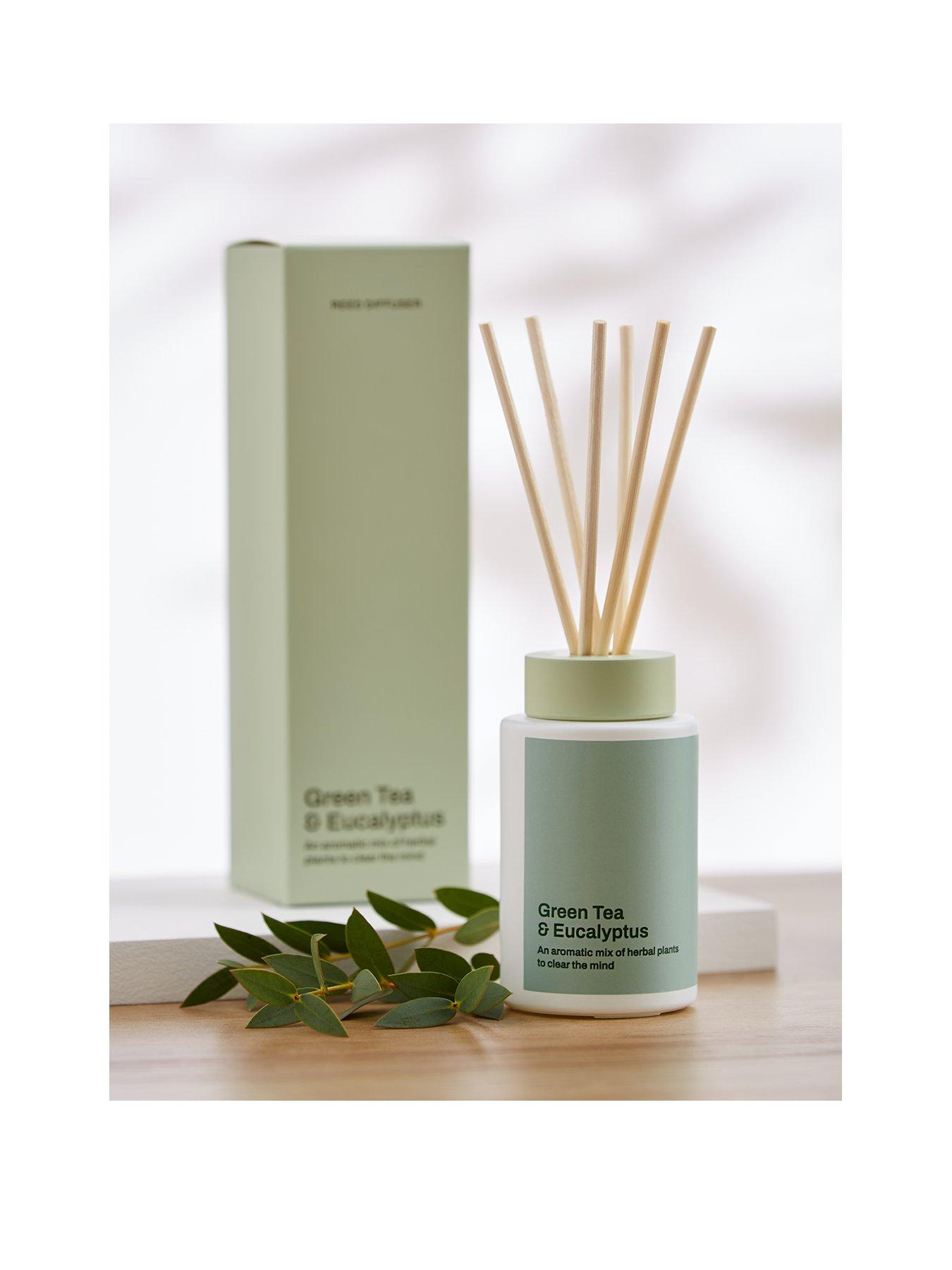 everyday-reed-diffuser-ndash-green-tea-and-eucalyptus