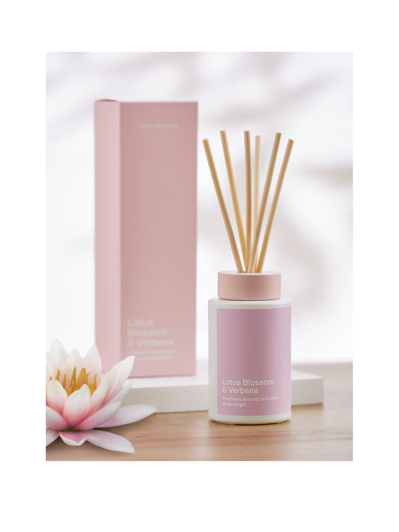 everyday-reed-diffuser-ndash-lotus-blossom-and-verbena