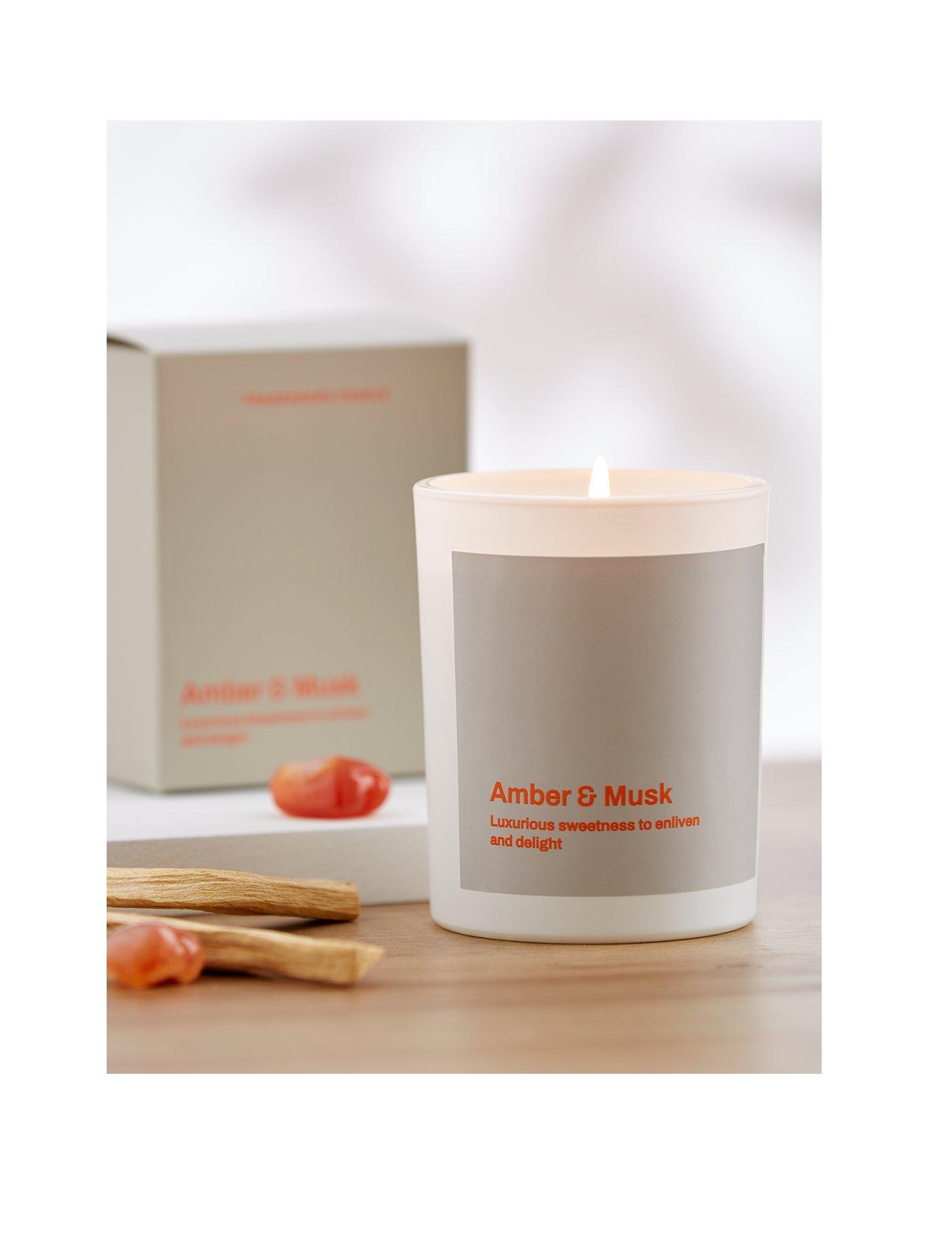 undefined Candle – Amber and Musk