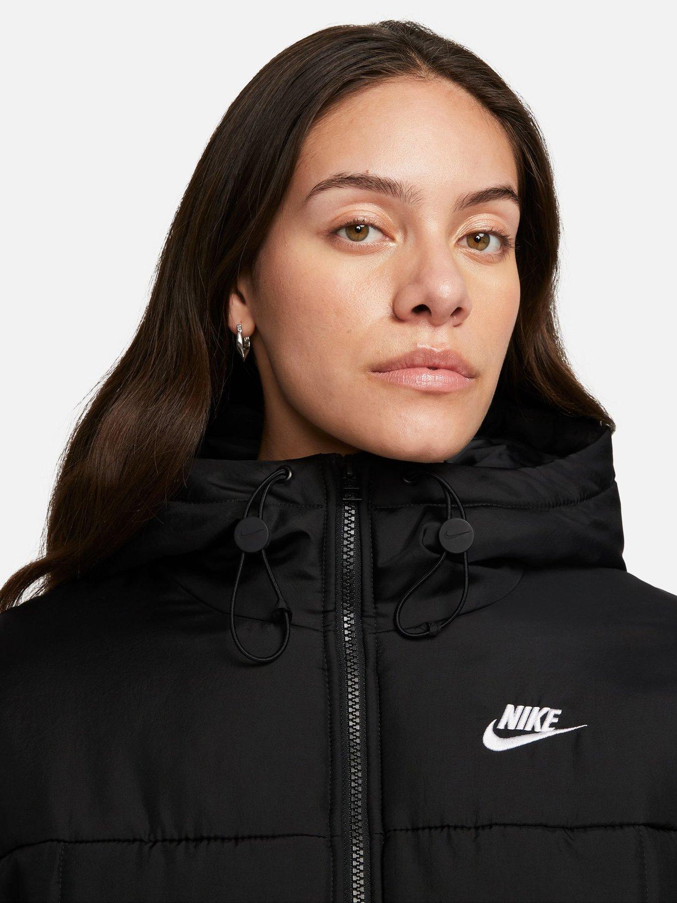 Nike black and white jacket womens sale