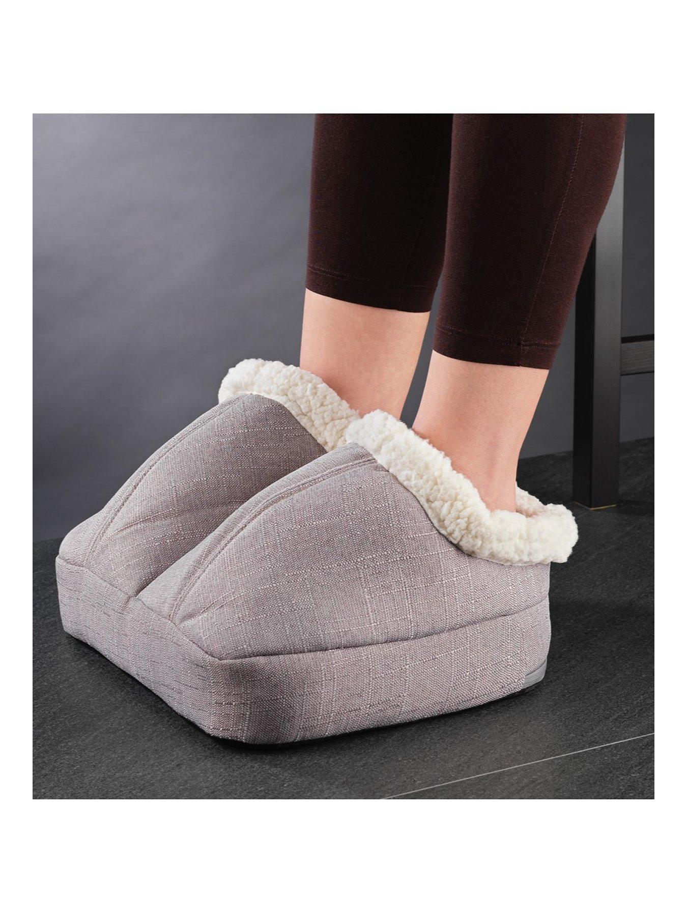 https://media.very.ie/i/littlewoodsireland/VL3LE_SQ1_0000000099_N_A_SLf/the-source-wellbeing-heated-foot-massager.jpg?$180x240_retinamobilex2$