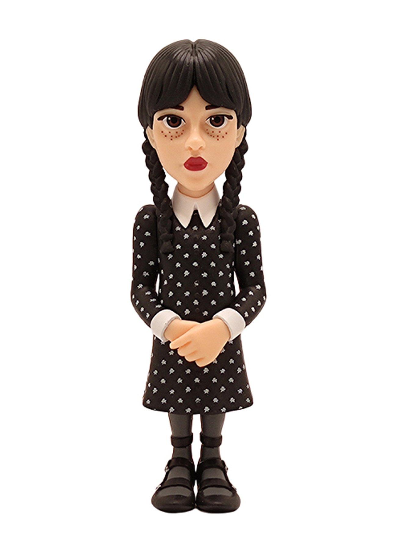 minix-minix-wednesday-addamsoutfit