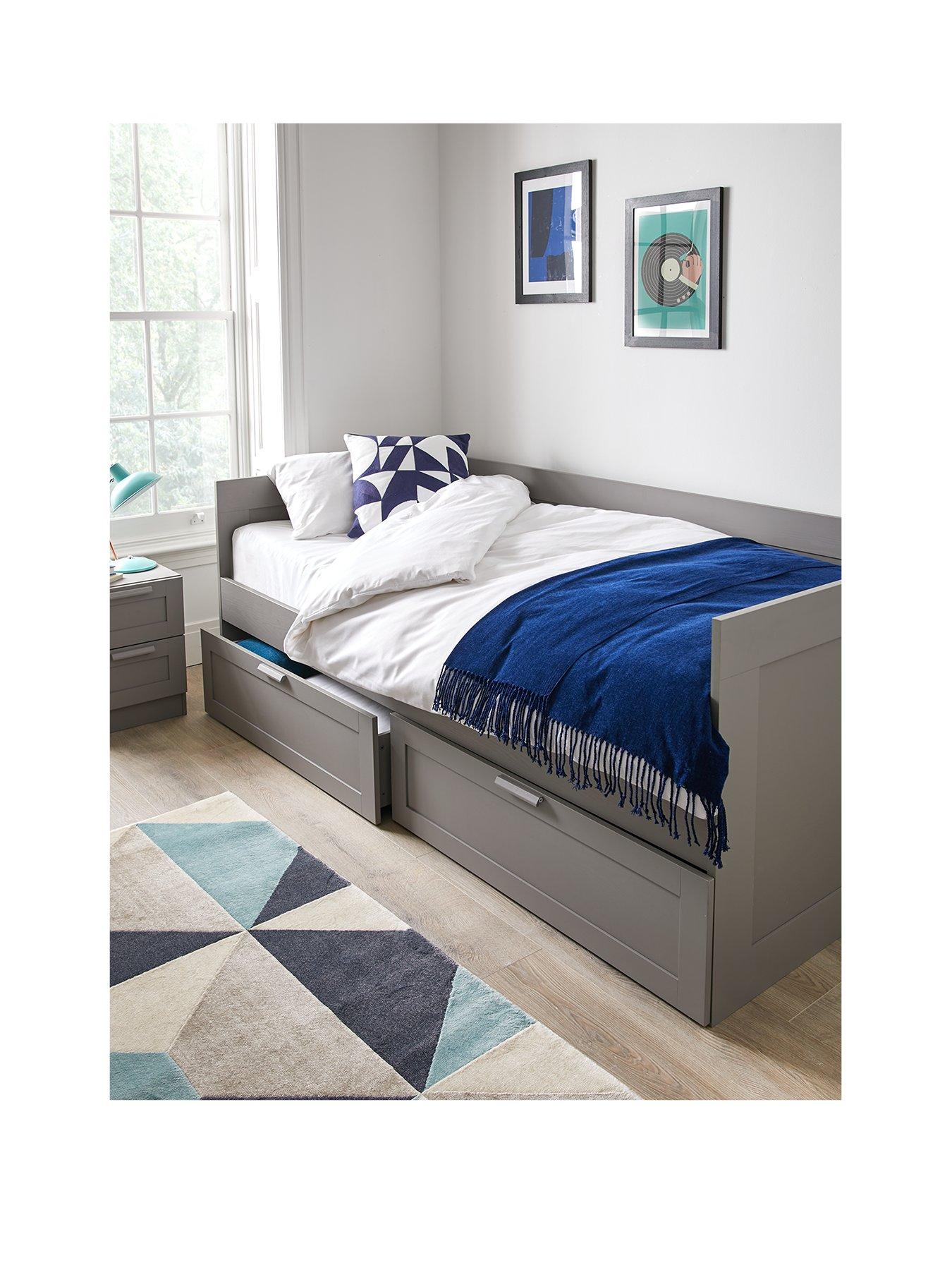 Ikea brimnes pull 2024 out bed