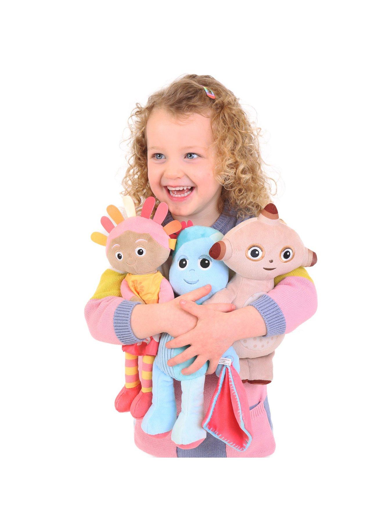 Image 5 of 6 of In The Night Garden In the Night Garden Upsy Daisy Talking Soft Toy
