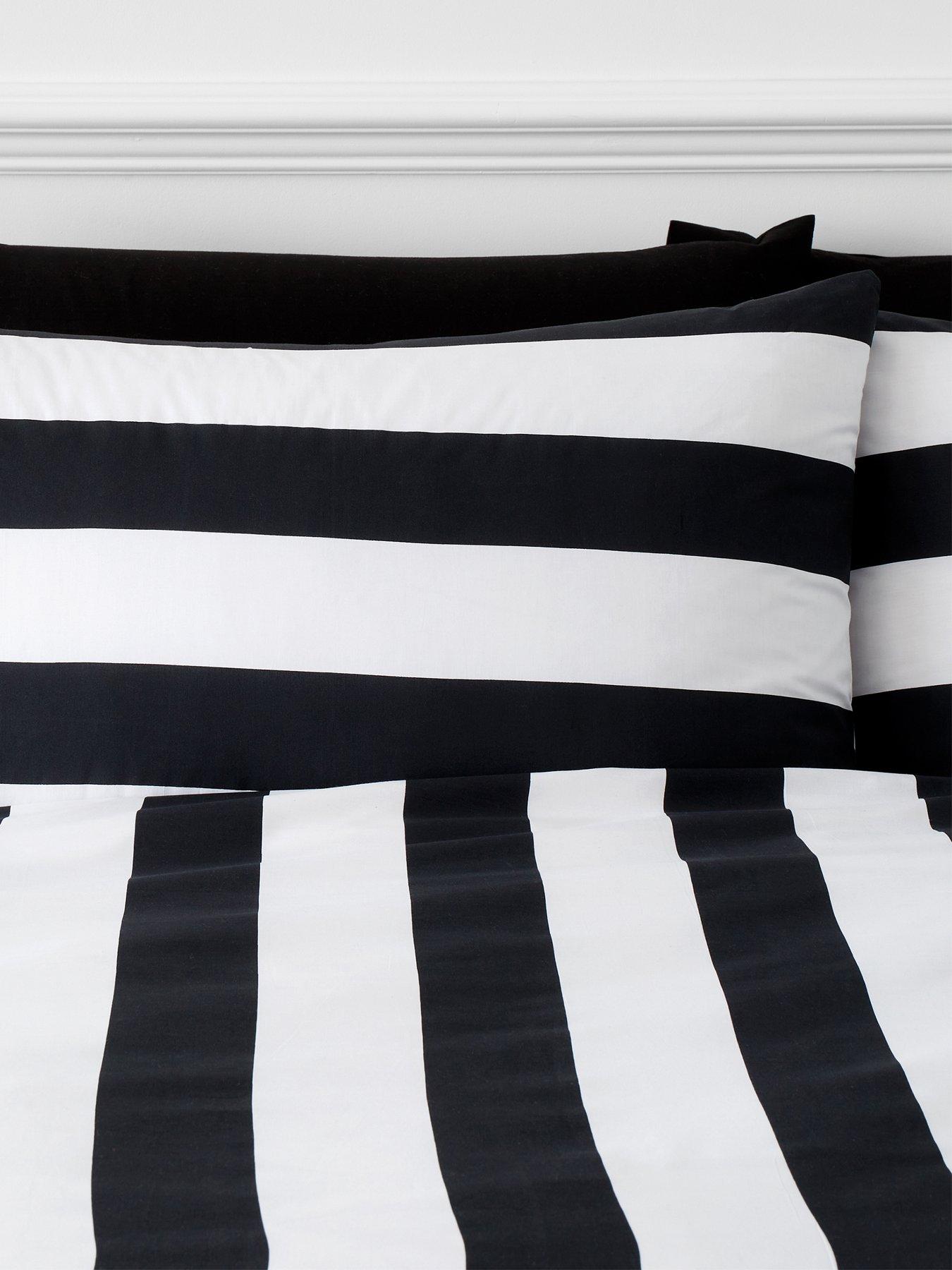 style-sisters-bold-stripe-cotton-duvet-cover-setback