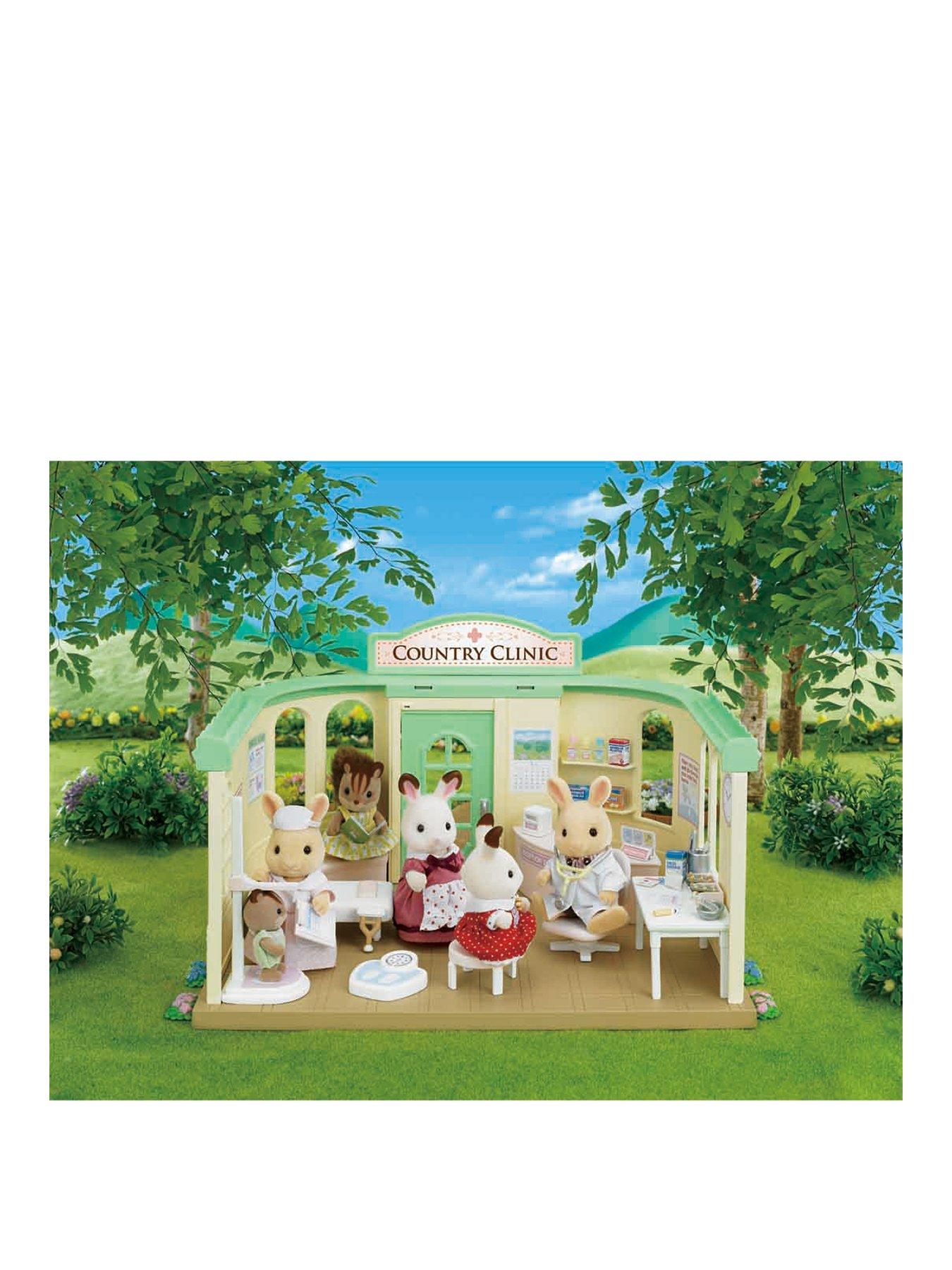 Sylvanian Families Country Doctor Gift Set