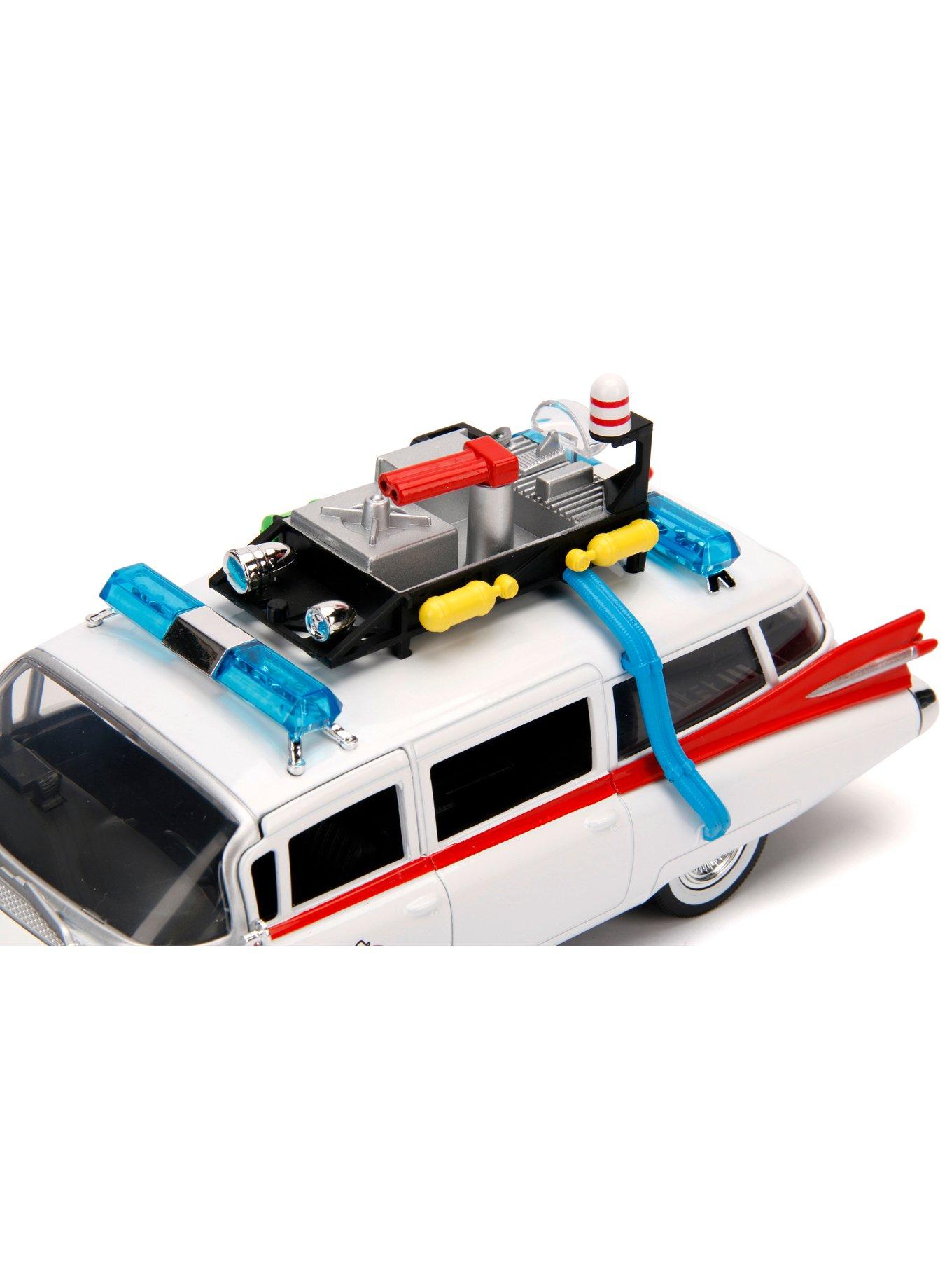 hollywood-rides-124-ghostbusters-ecto-1back