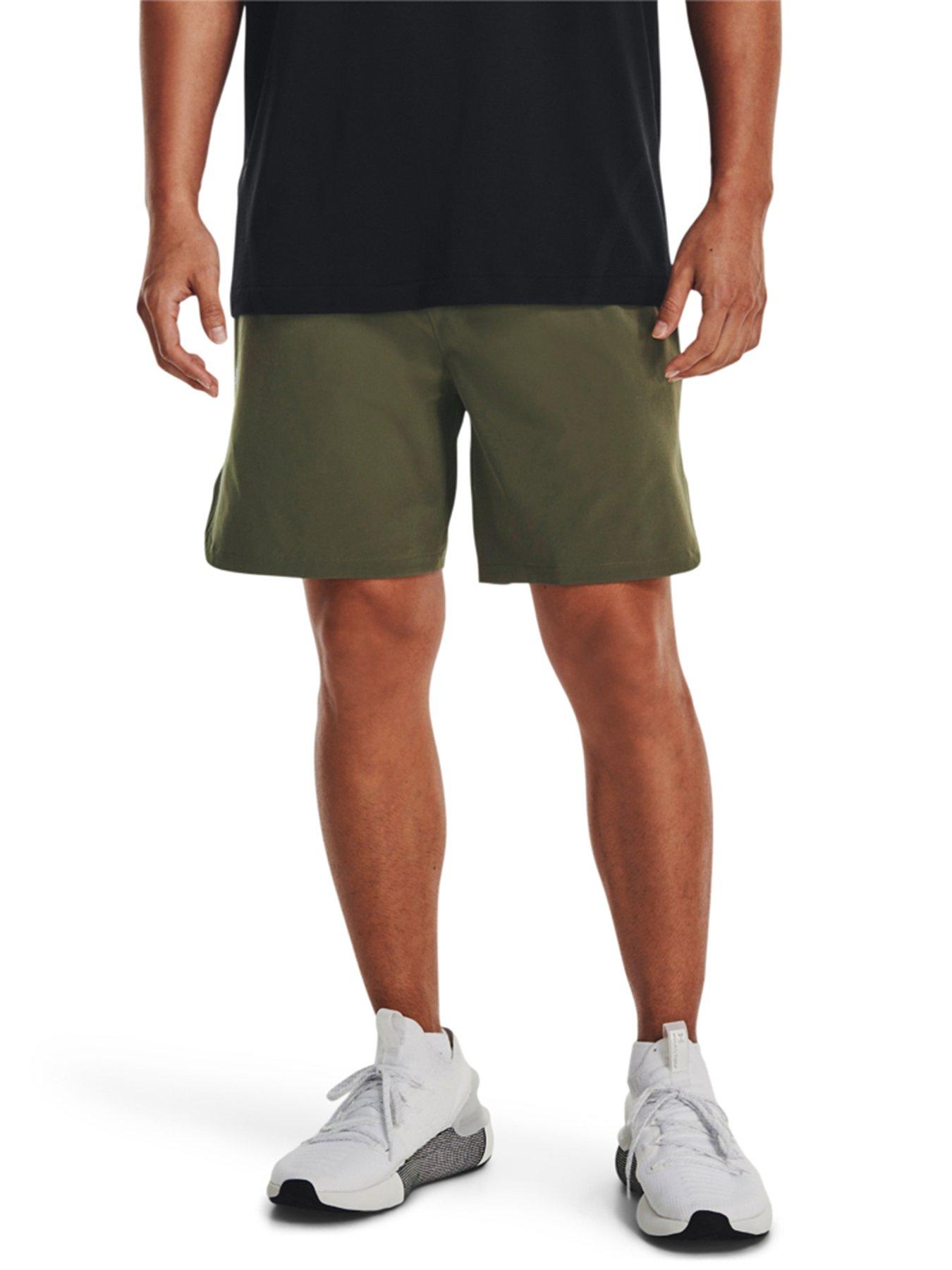 Men's under 2024 armour khaki shorts