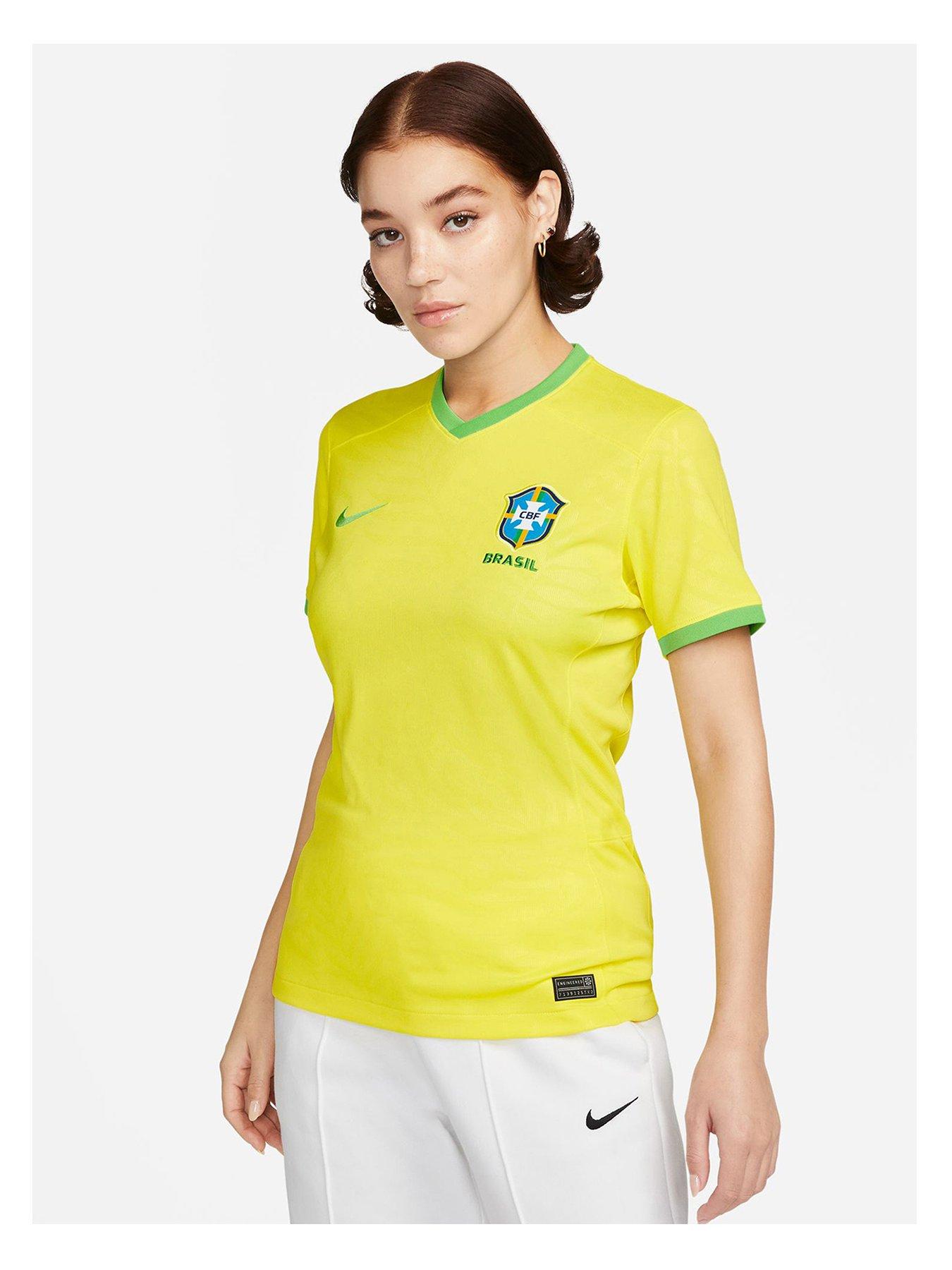 Nike store top yellow