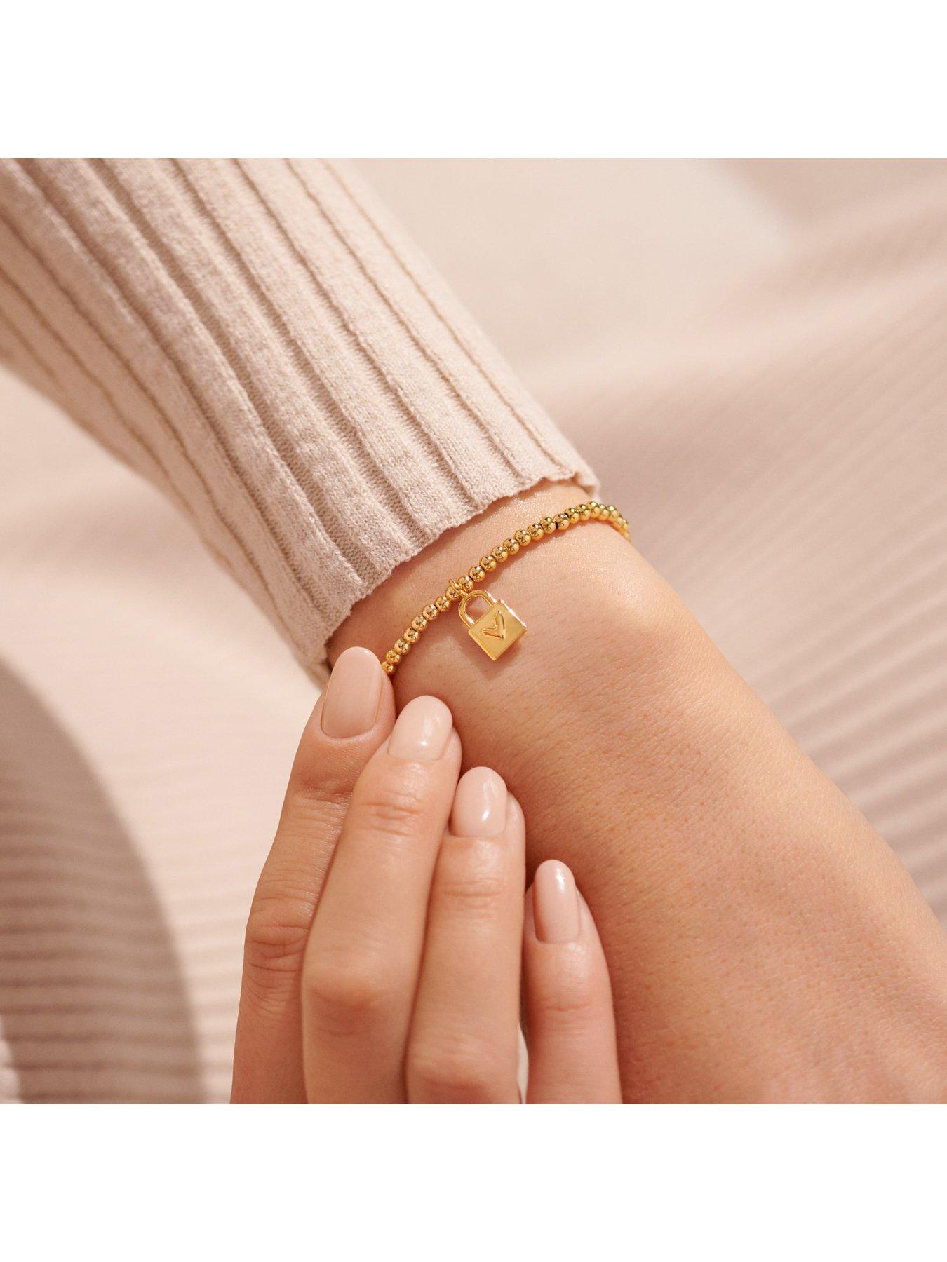 joma-jewellery-a-little-strength-bracelet-in-gold-platingoutfit