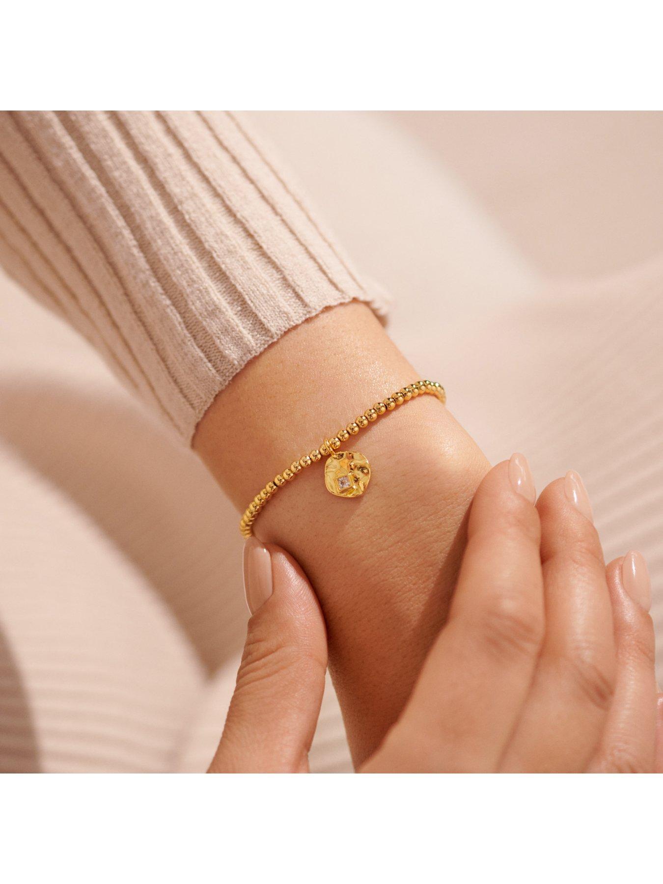 joma-jewellery-a-little-proud-of-you-bracelet-in-gold-platingoutfit