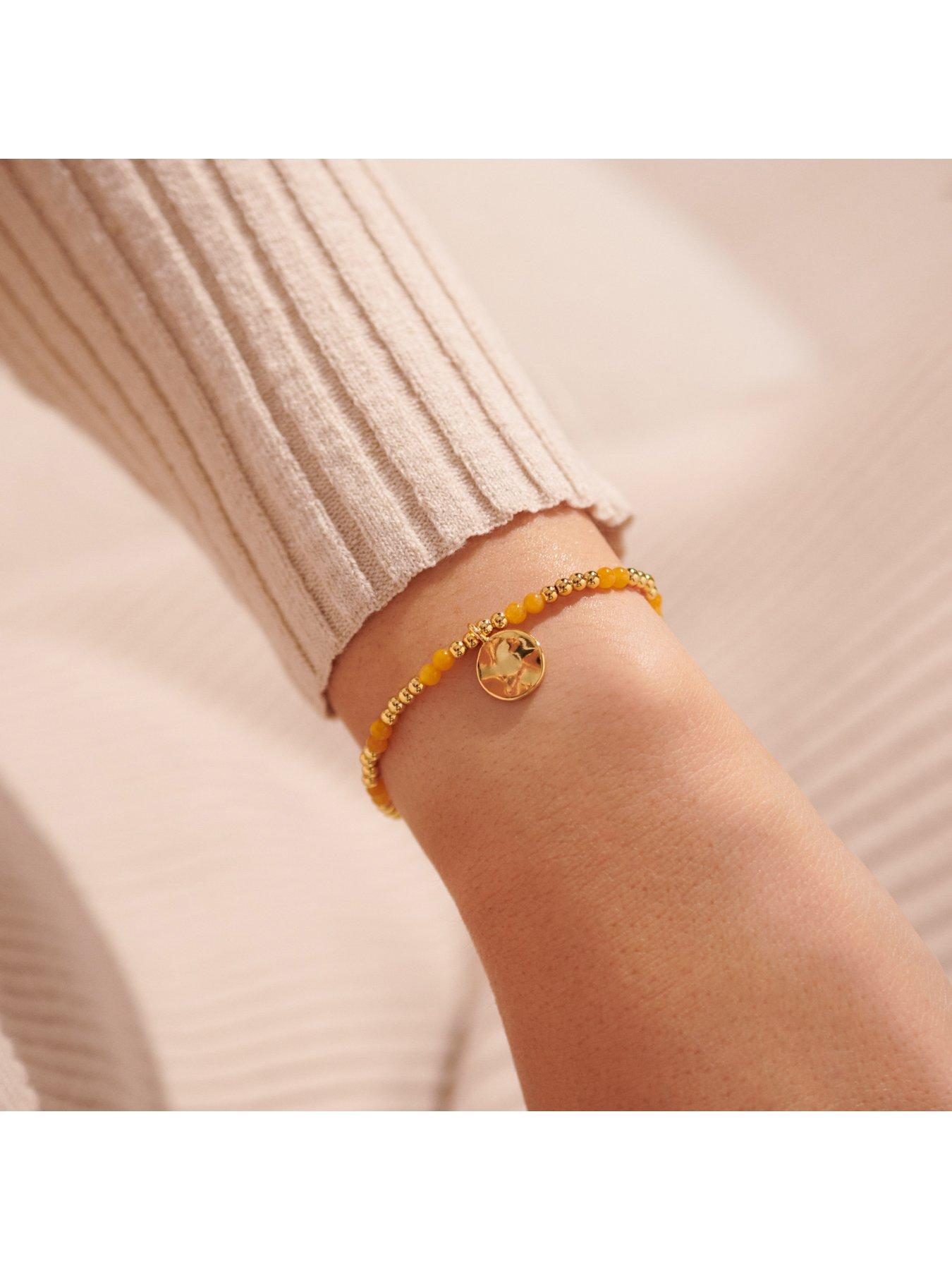 joma-jewellery-november-a-little-birthstone-bracelet-in-gold-platingoutfit