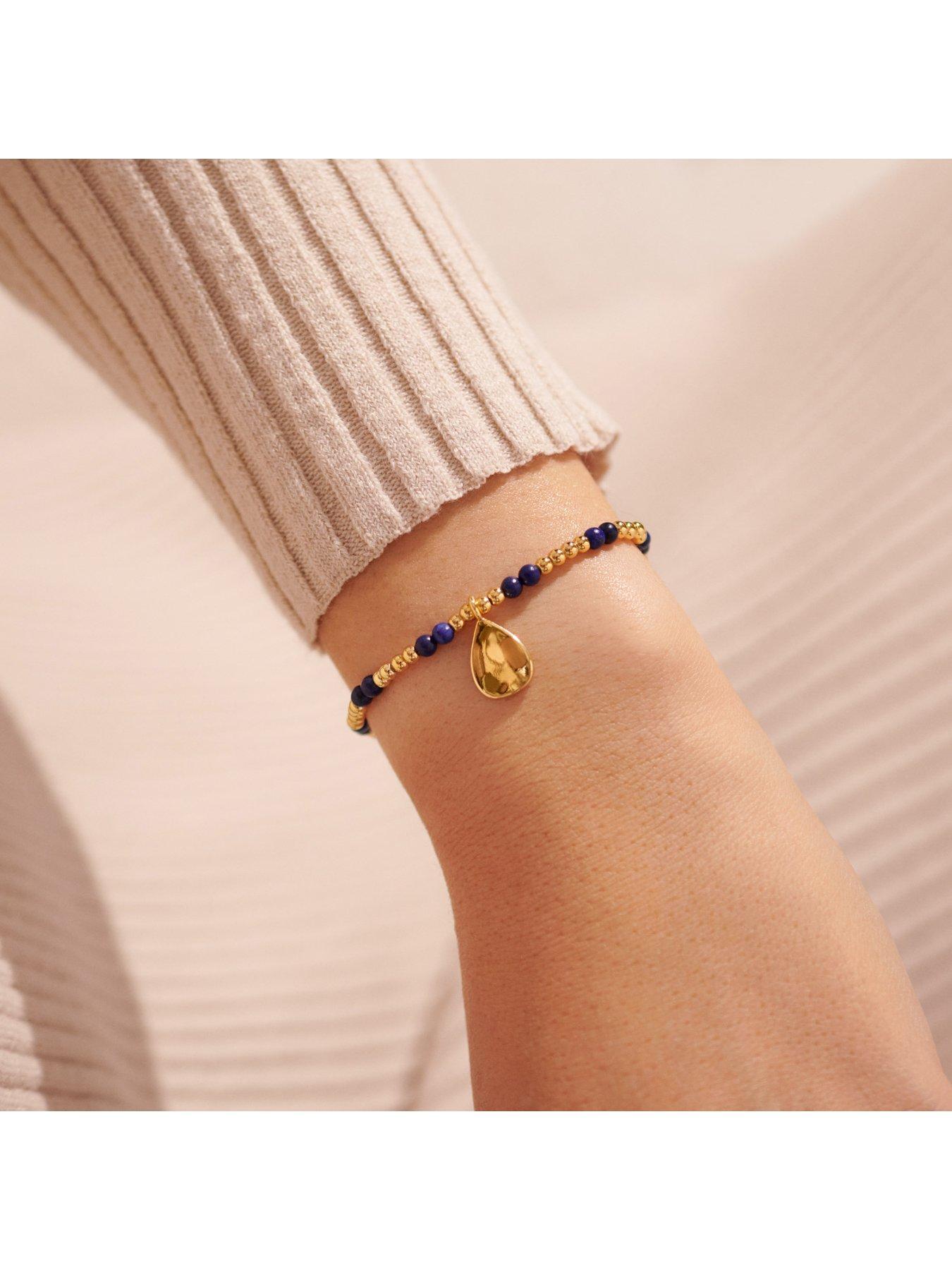 joma-jewellery-september-a-little-birthstone-bracelet-in-gold-platingoutfit