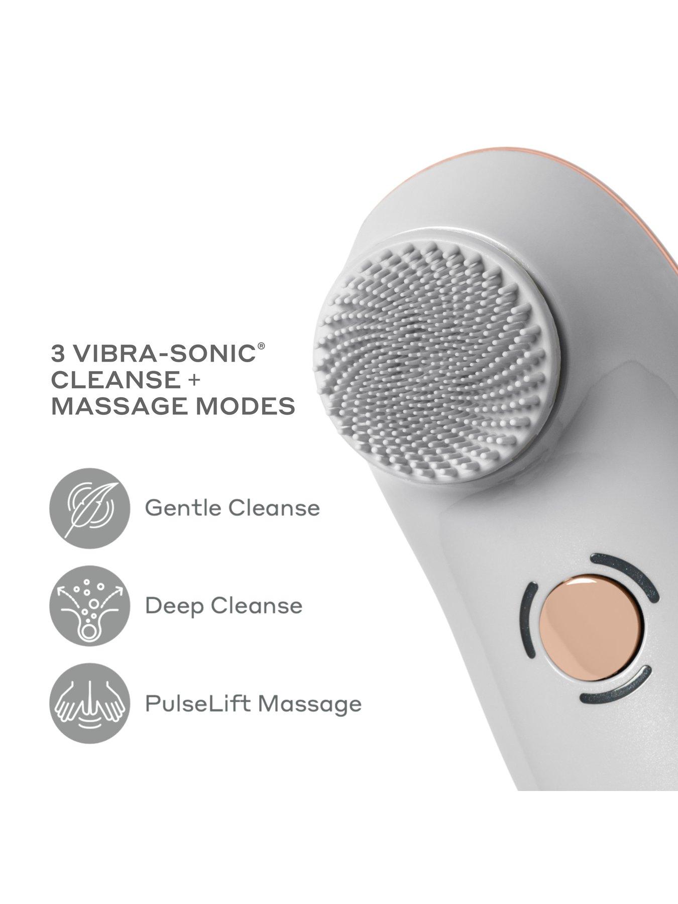 magnitone-barefaced3-vibra-sonic-cleanse-massage-brush-greyoutfit