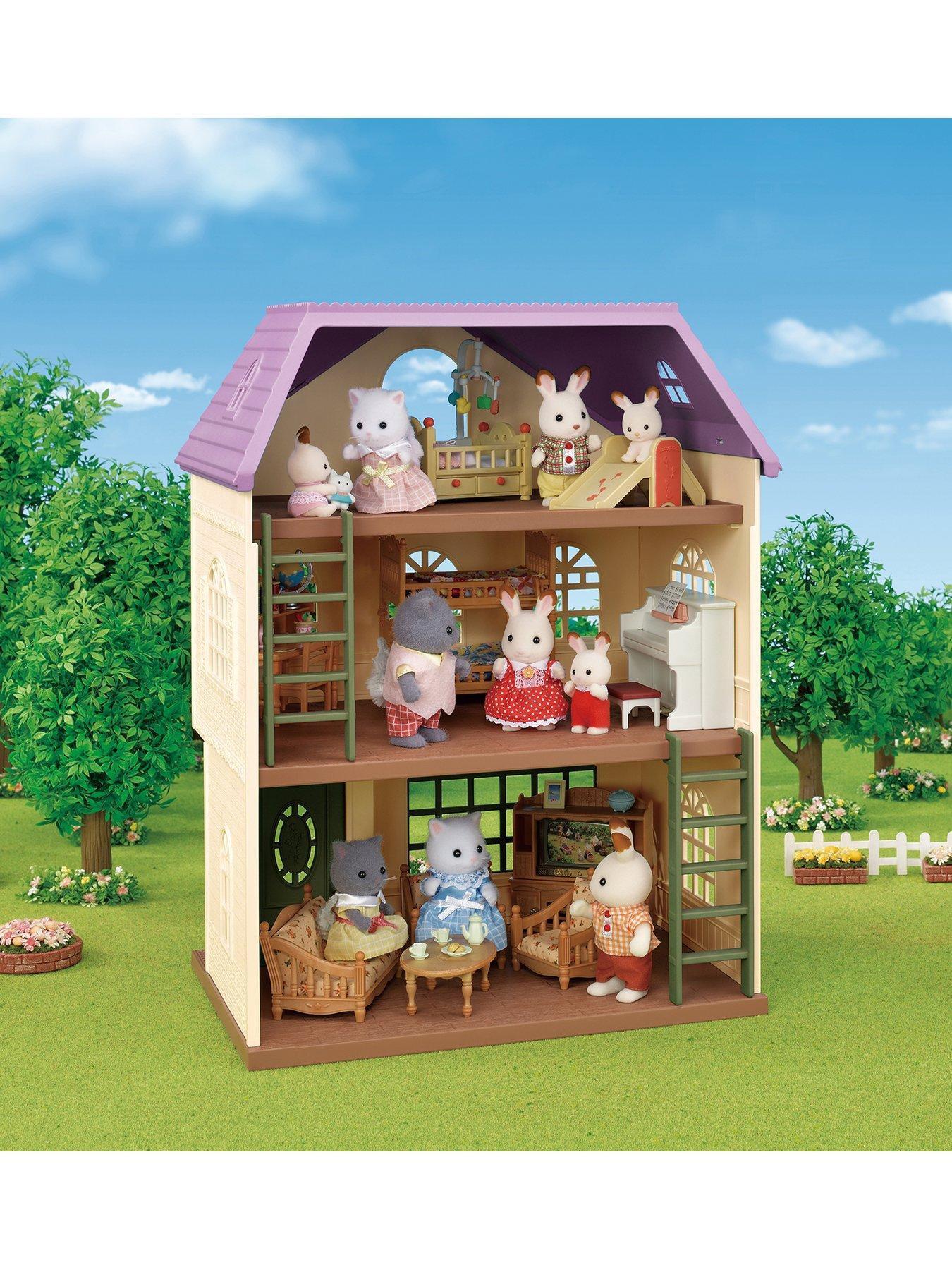 Image 2 of 4 of Sylvanian Families Wisteria Terrace Gift Set
