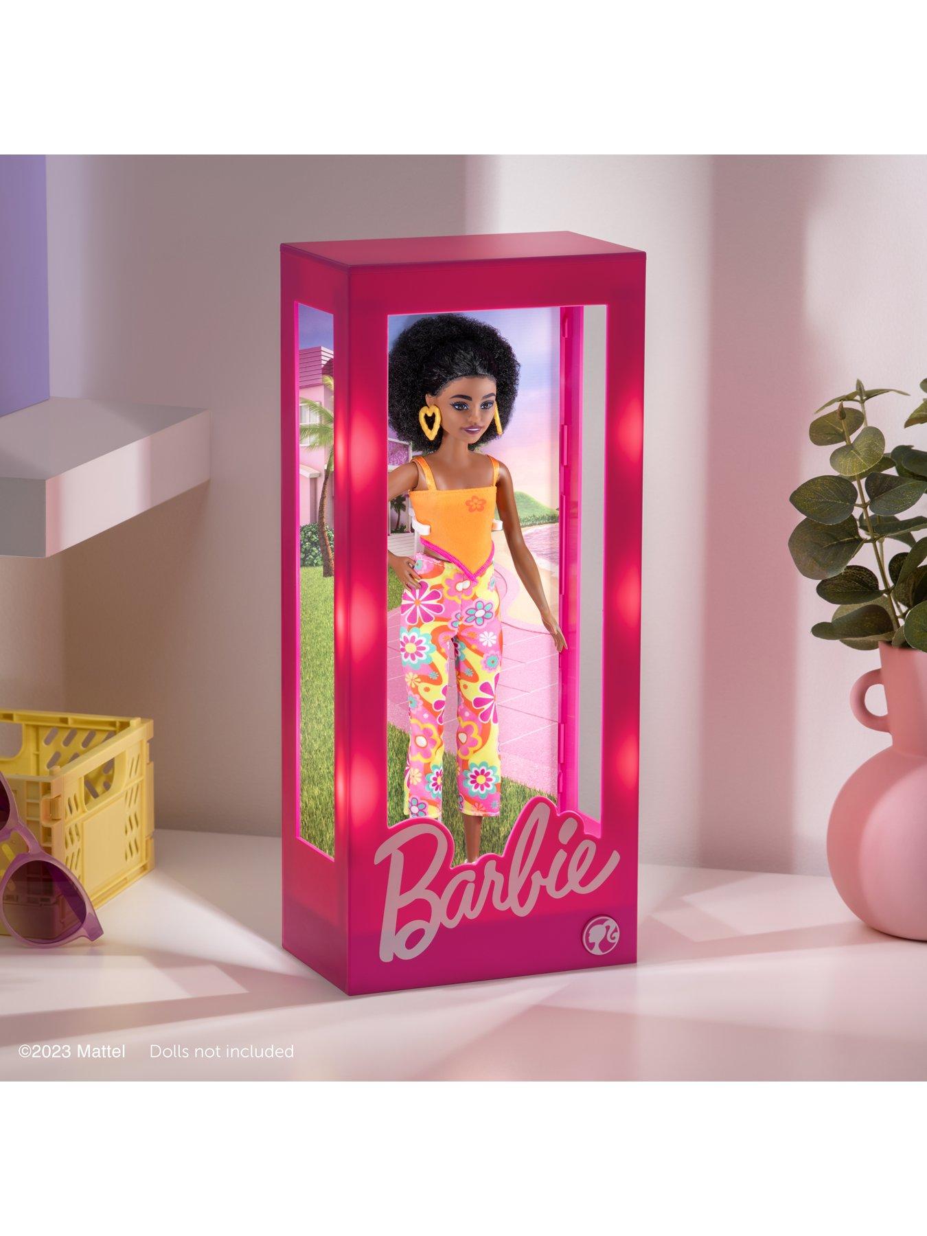 barbie-barbie-doll-display-case-lightstillFront