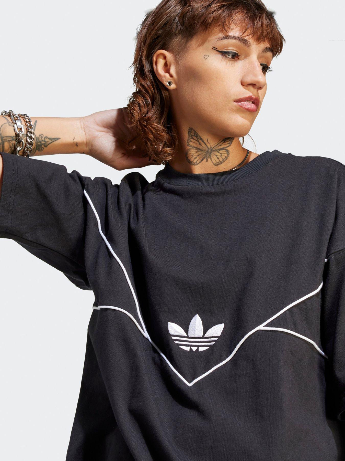 adidas-originals-tee-blackoutfit