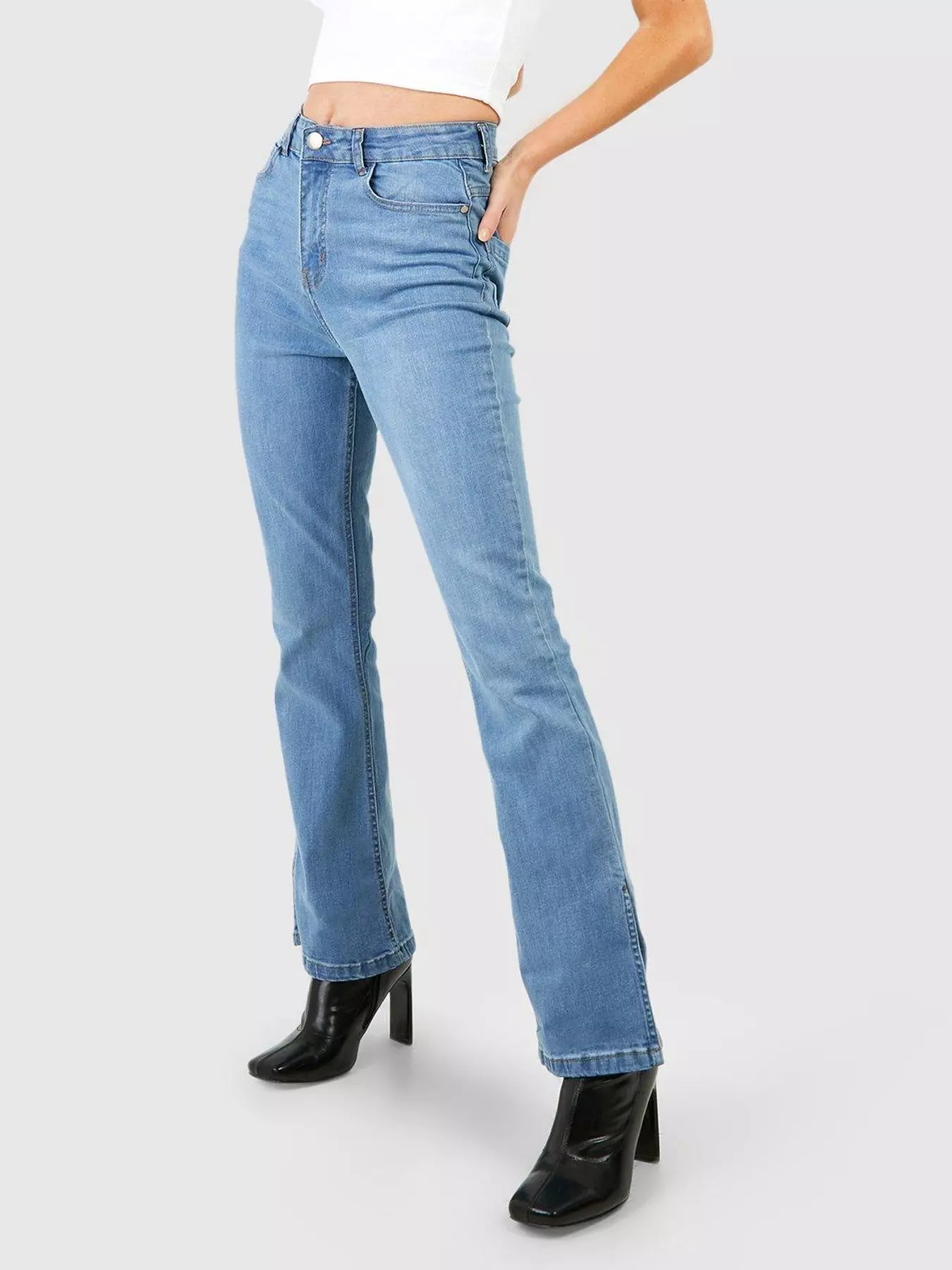 boohoo Plus Raw Hem Flared Denim Jeans - Blue - Size 22