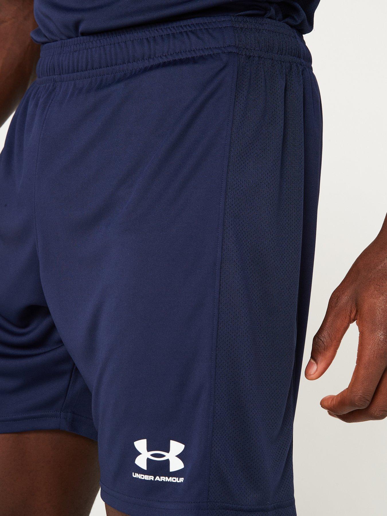 under-armour-challenger-shorts-navyoutfit