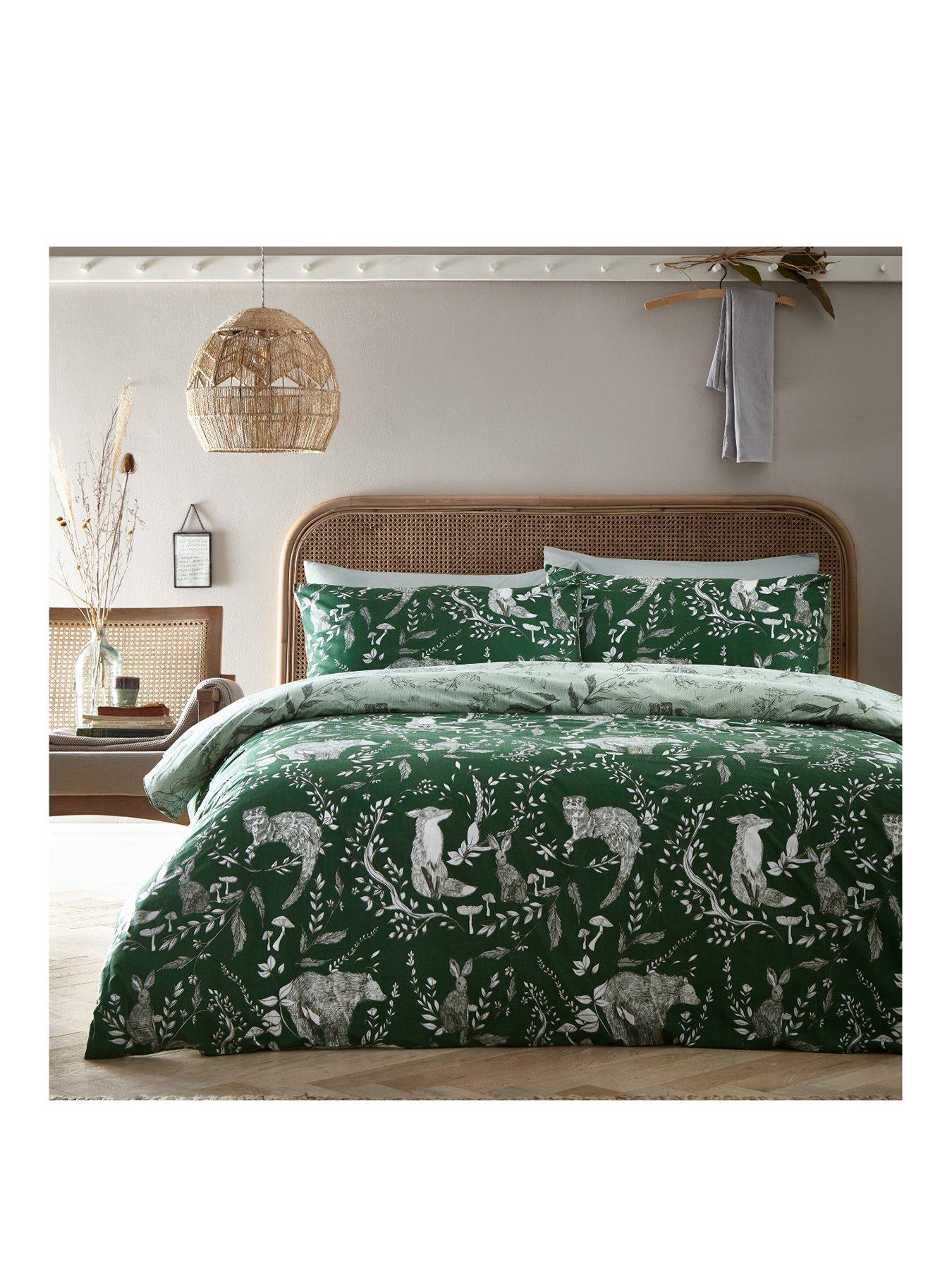 furn-buckthorn-evergreen-duvet-cover-set-greenstillFront