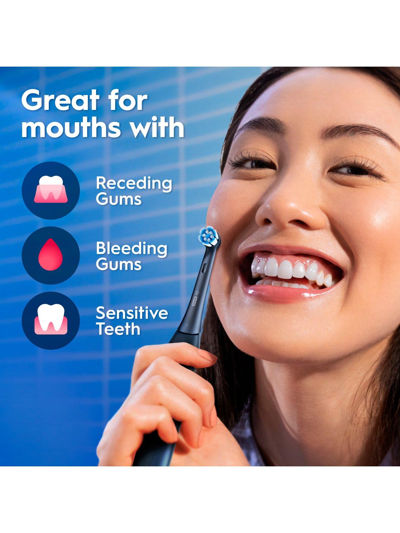 Image 6 of 7 of Oral-B Oral-B iO3 Matt Black