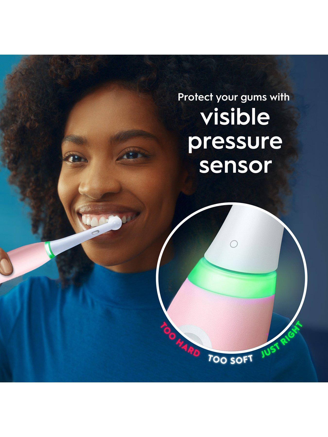 Image 4 of 7 of Oral-B Oral-B iO3 Blush Pink