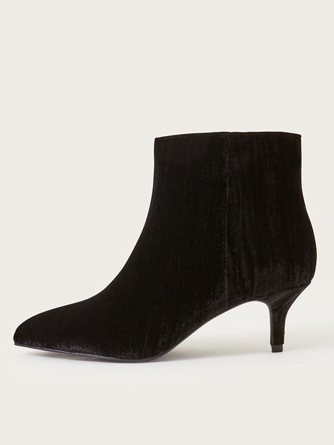 Velvet hot sale shoe boots