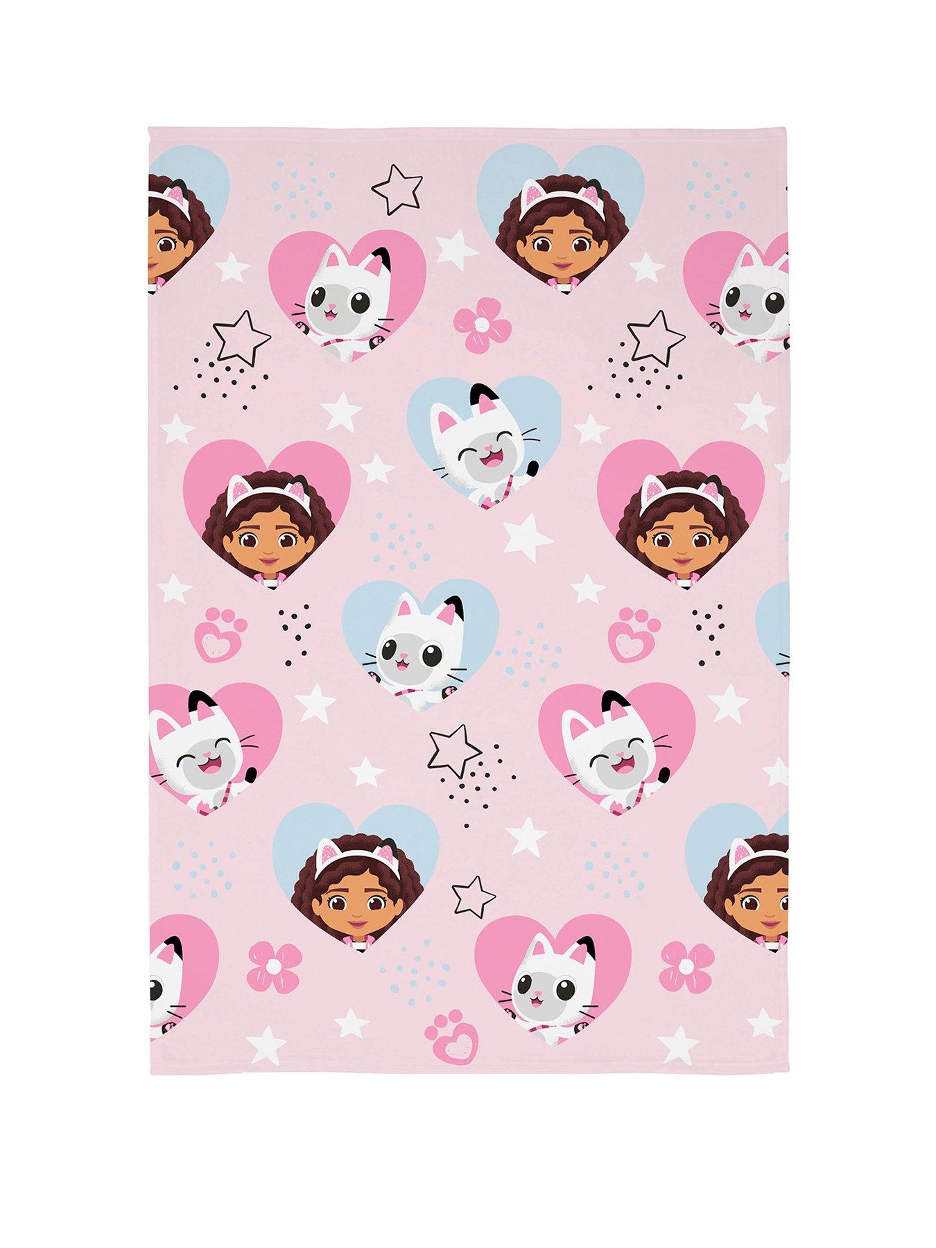 gabbys-dollhouse-dollhouse-hearts-and-stars-fleece-blanket-pink