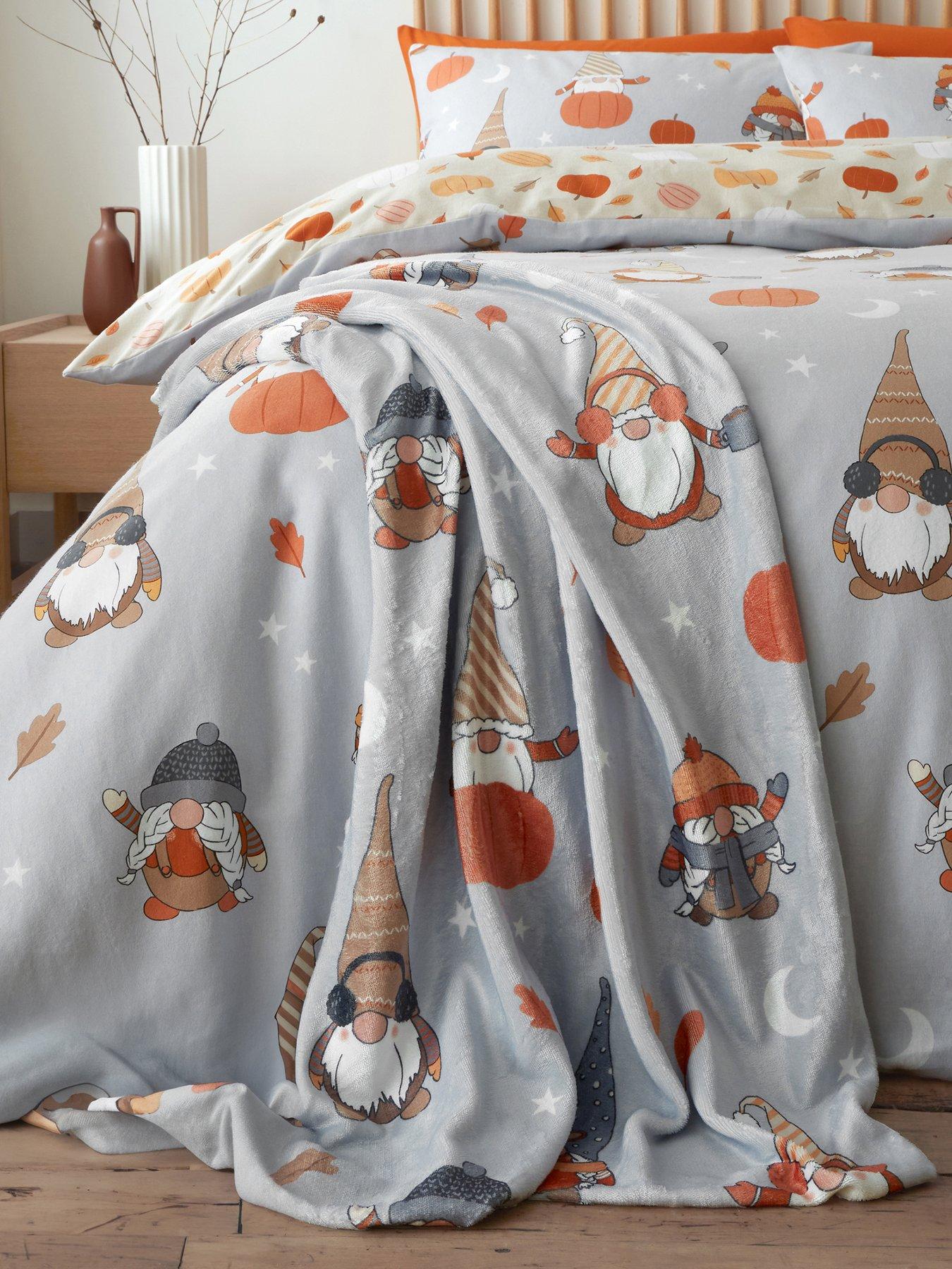 catherine-lansfield-autumn-gonks-throw-grey