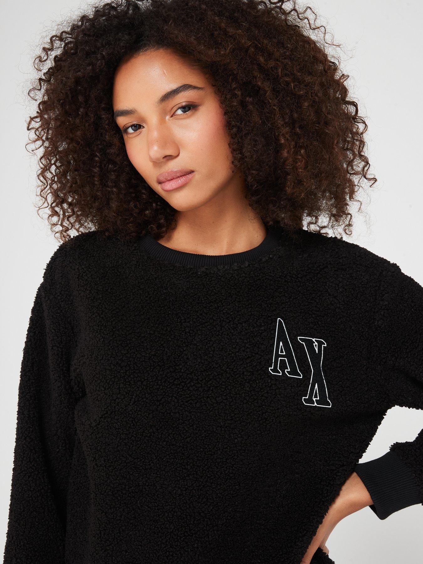 armani-exchange-collegiate-logo-sherpa-sweat-blackoutfit