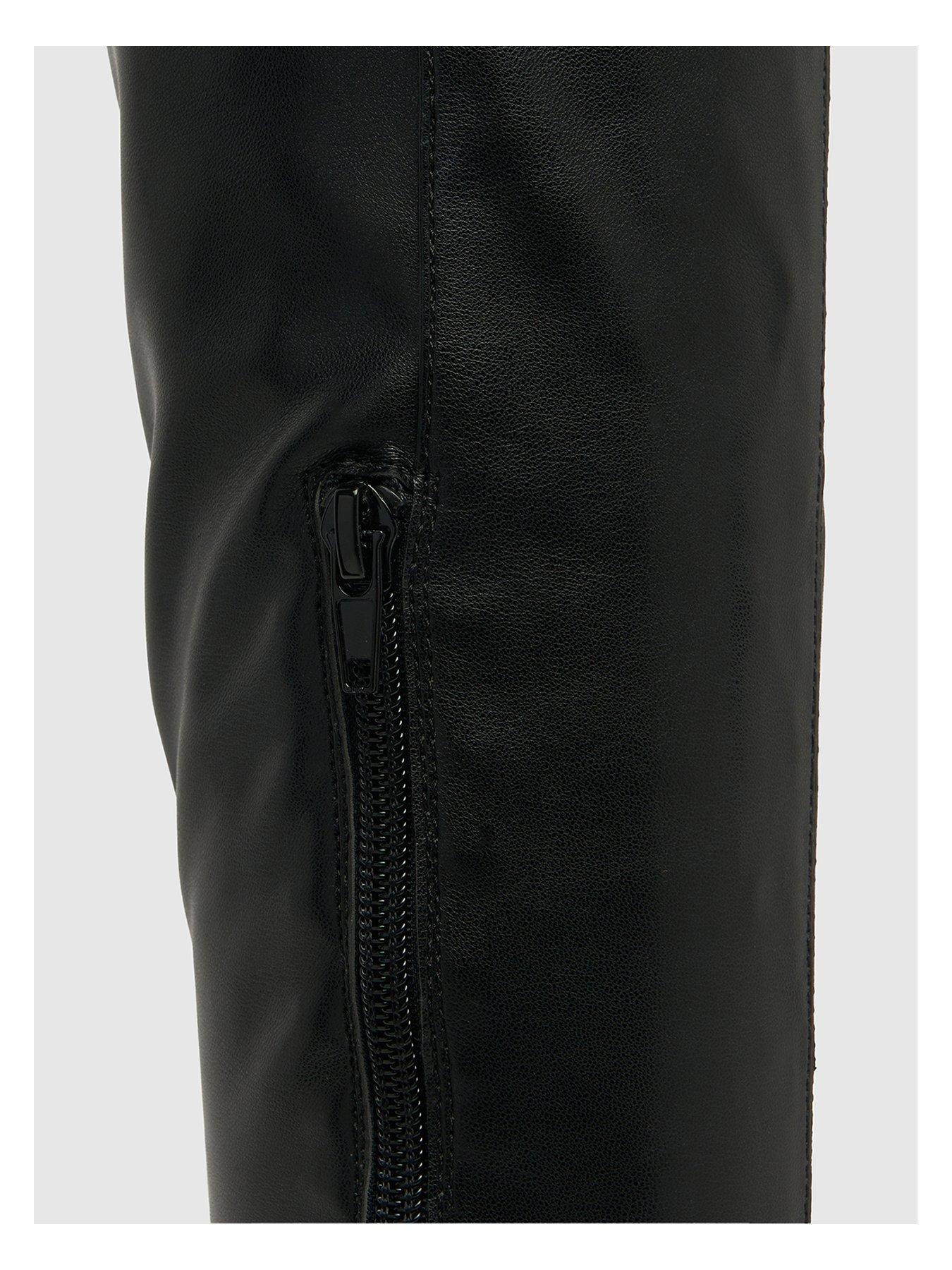 schuh-schuh-danielle-platform-stretch-knee-boot-blackoutfit