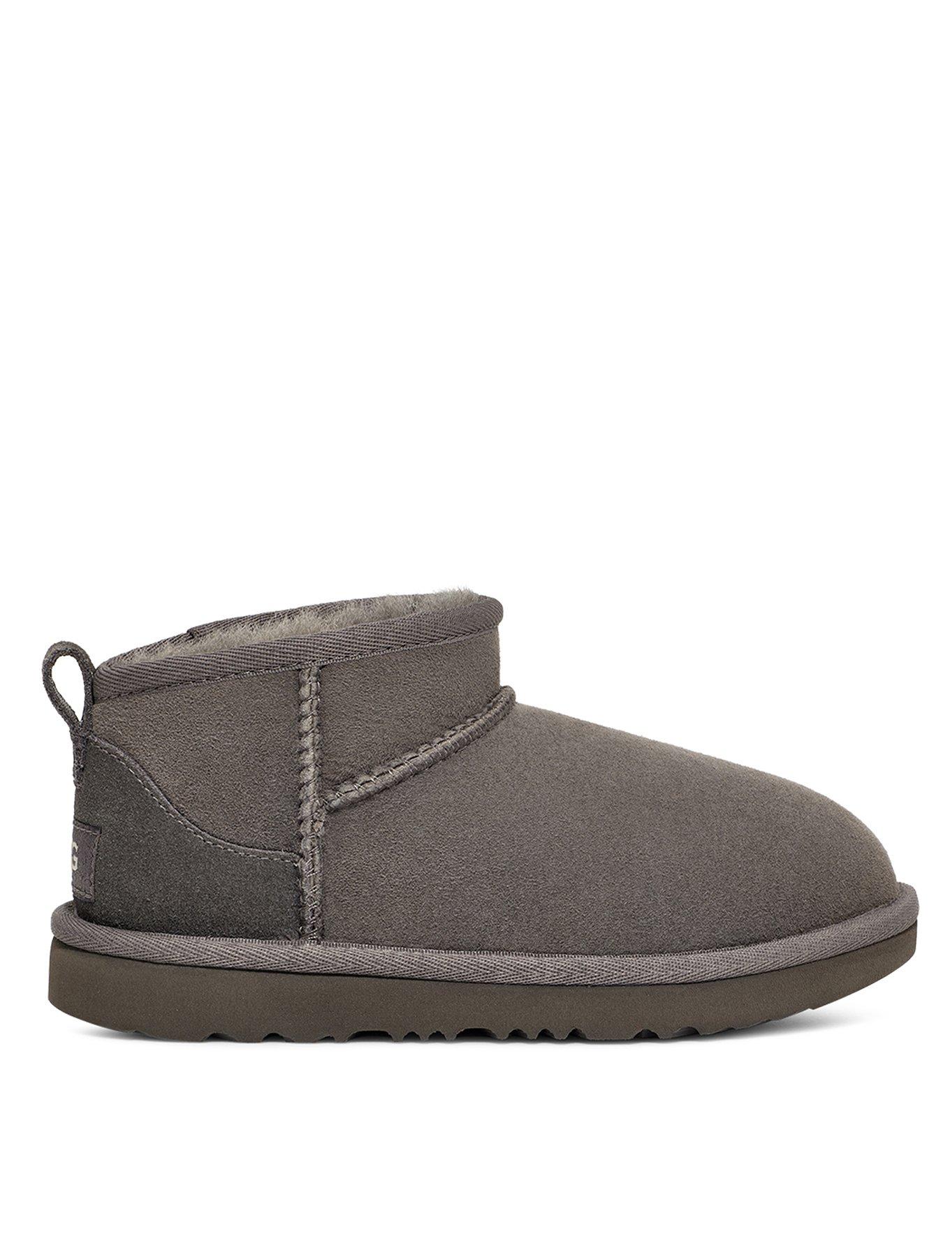 Mini uggs outlet classic