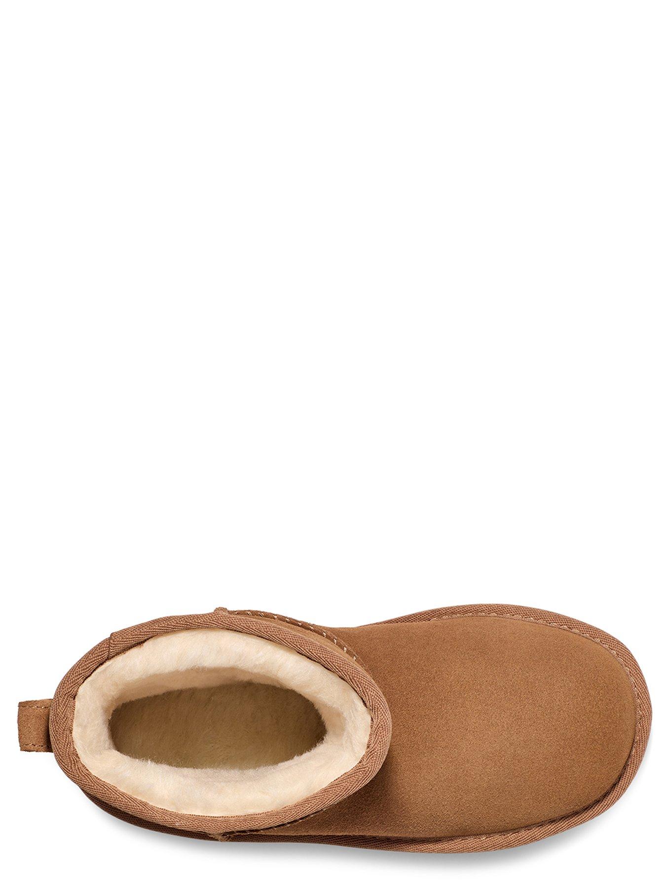 Image 4 of 6 of UGG Kids Classic Mini Platform Classic Boot - Chestnut