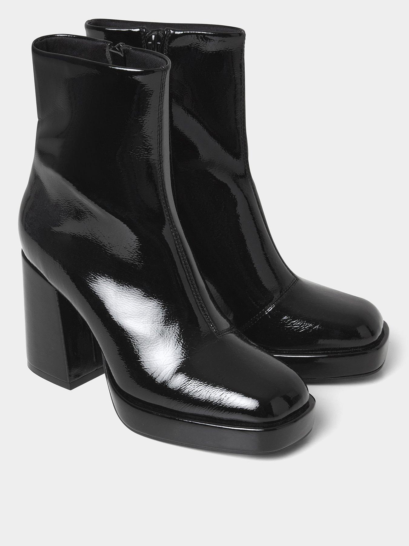 joe-browns-modern-muse-platform-boots-black