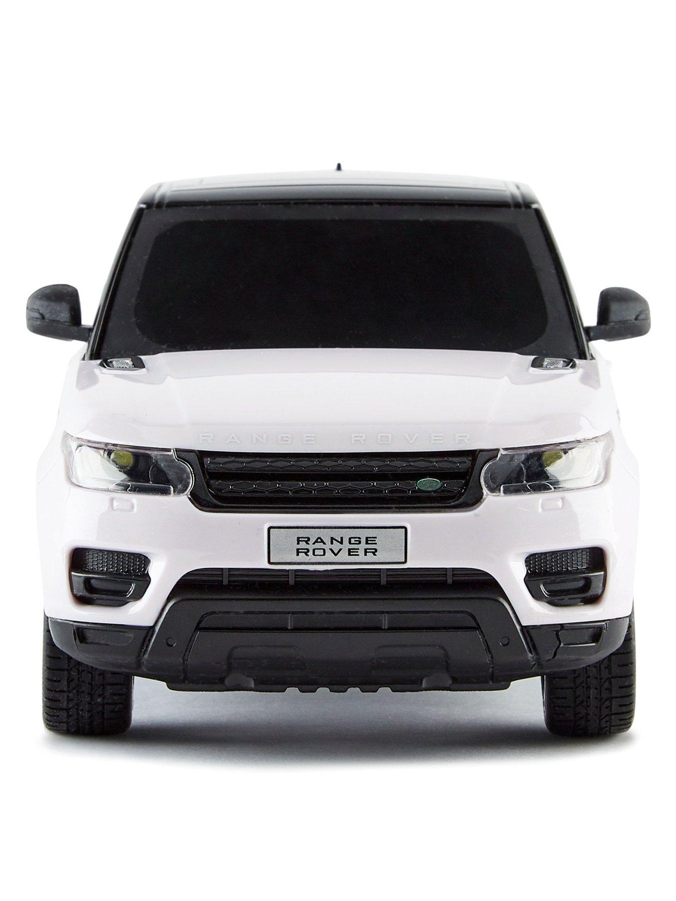 Image 3 of 6 of undefined 1:24 Scale 2014 Range Rover Sport White 2.4Ghz Remote Control Car