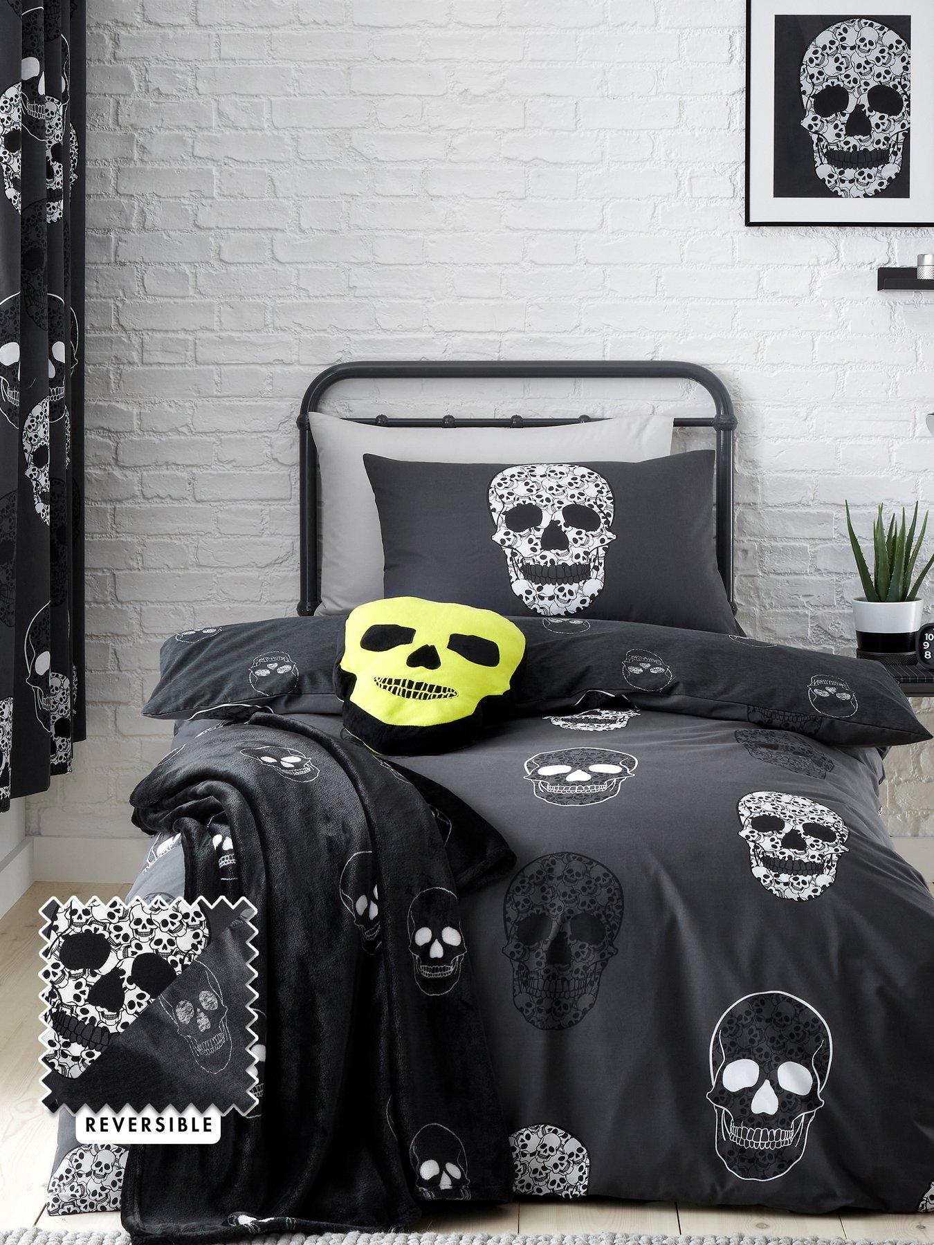 Image 1 of 5 of Catherine Lansfield Skulls Duvet Set