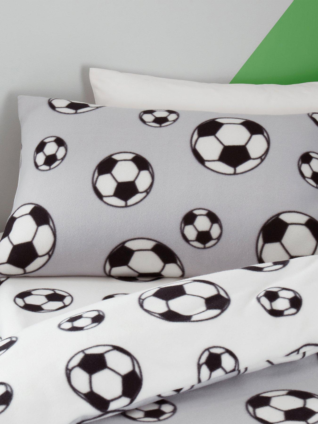 catherine-lansfield-football-soft-cosy-fleece-grey-duvet-cover-setoutfit