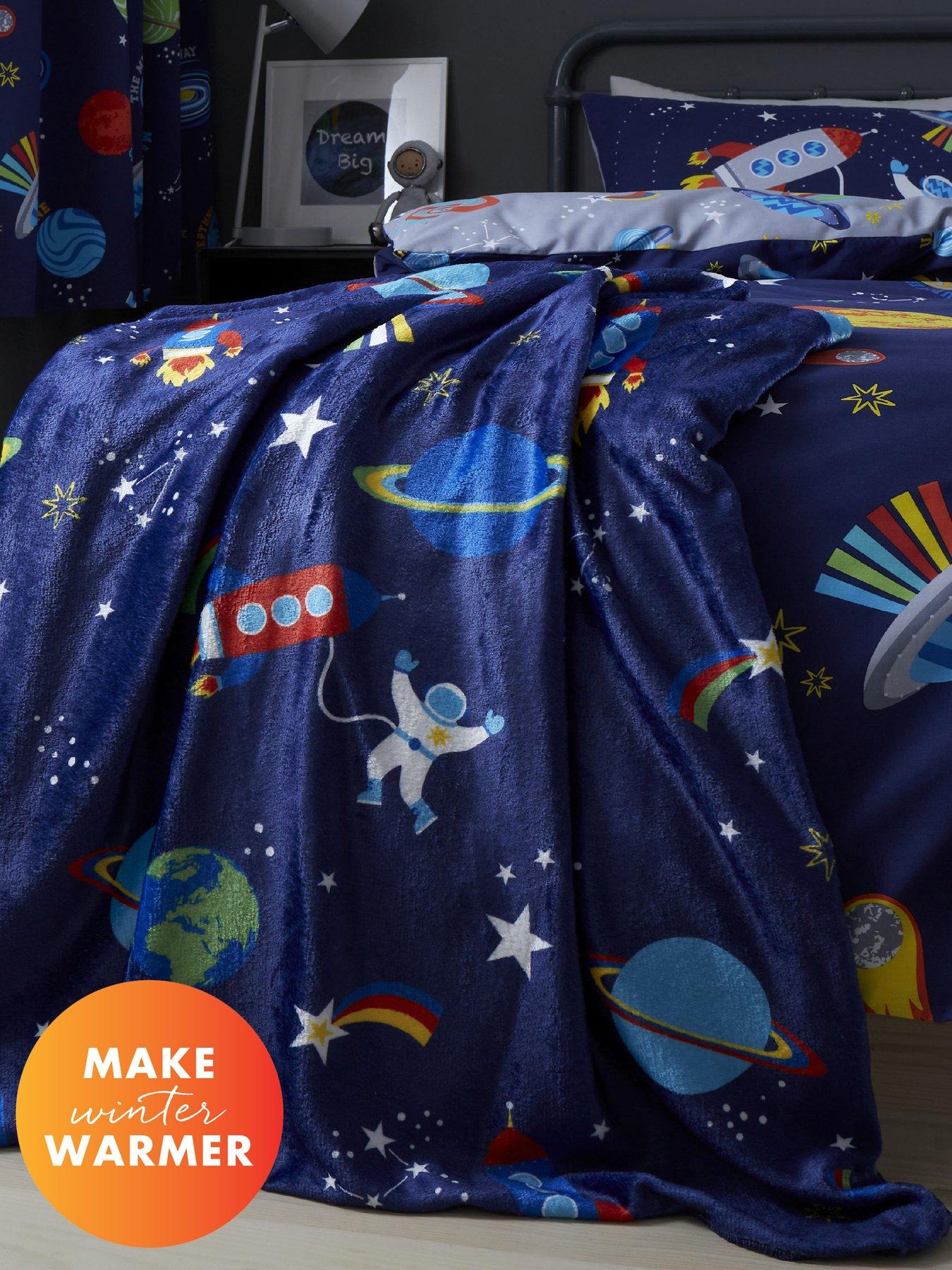 catherine-lansfield-lost-in-space-soft-cosy-fleece-blanket-blue