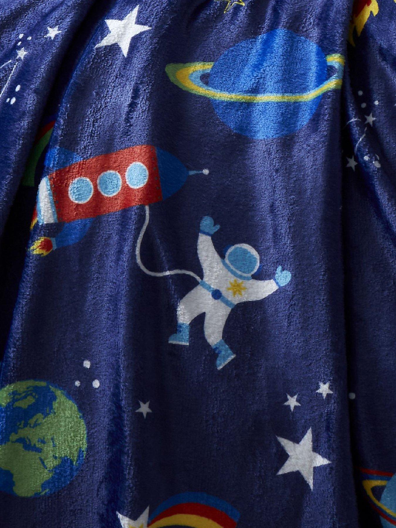 catherine-lansfield-lost-in-space-soft-cosy-fleece-blanket-blueback