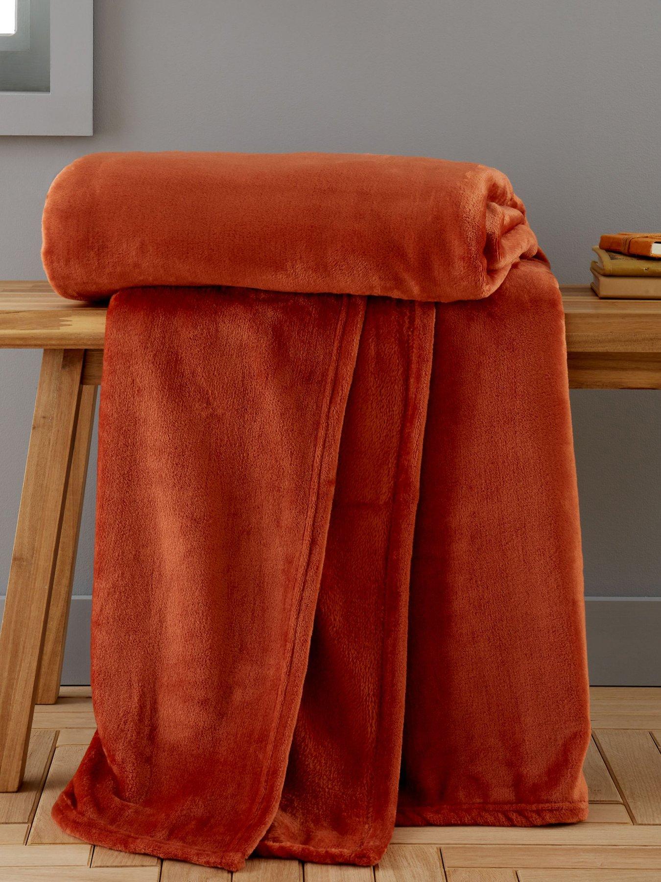 catherine-lansfield-raschel-extra-large-throw