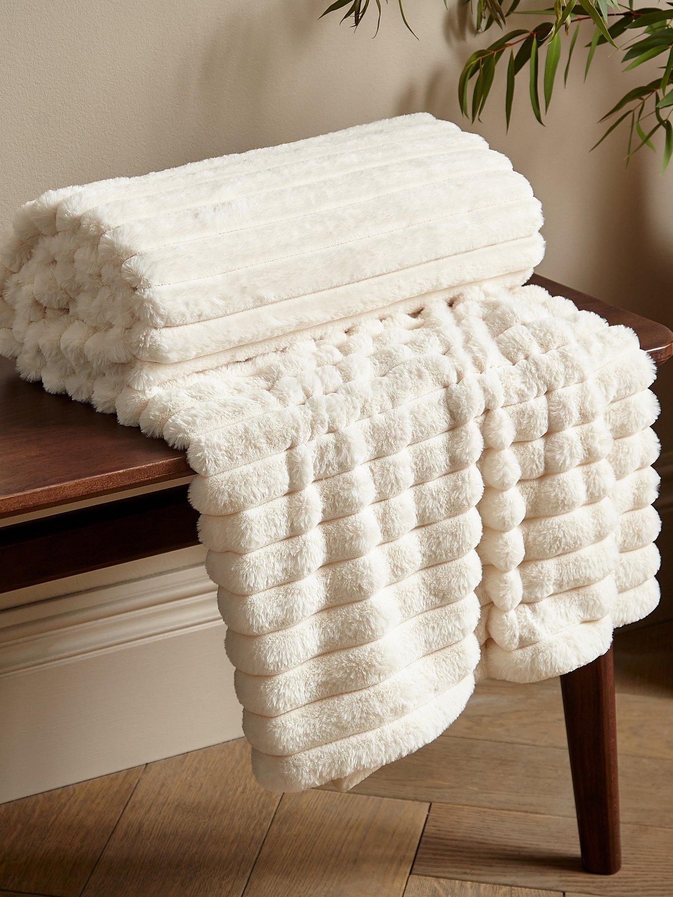 Catherine Lansfield Cosy Ribbed Throw Range