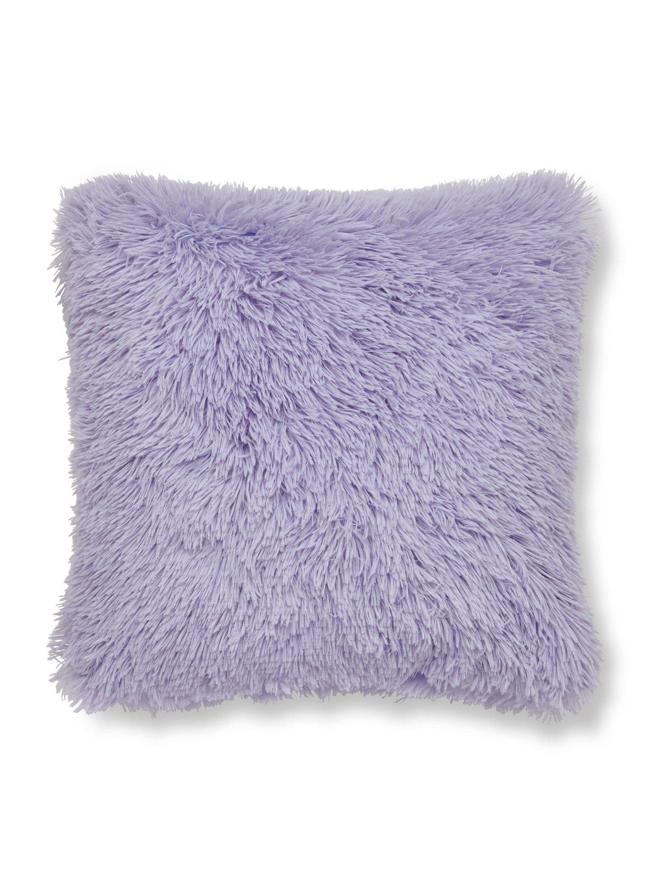 catherine-lansfield-cuddly-cushion