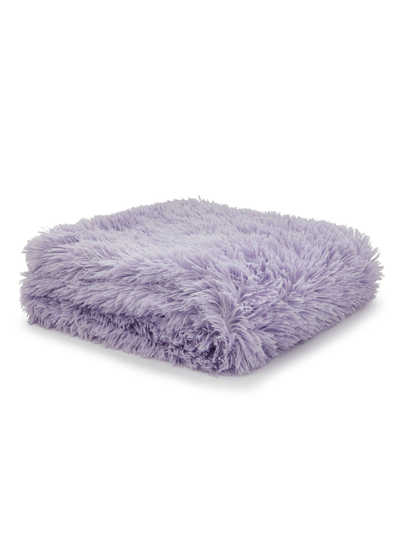 catherine-lansfield-cuddly-throw