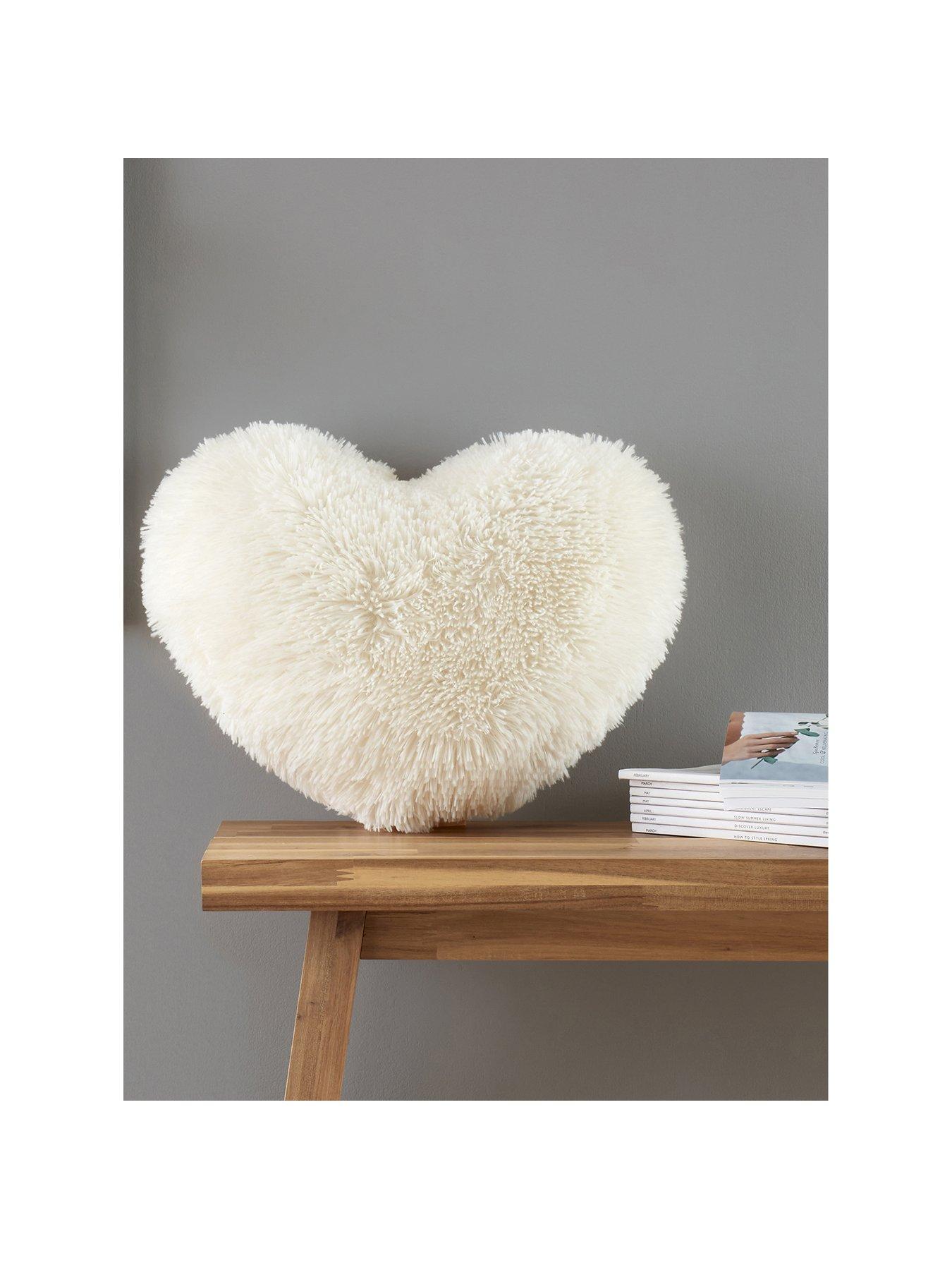 catherine-lansfield-cuddly-heart-3d-cushion-creamstillFront