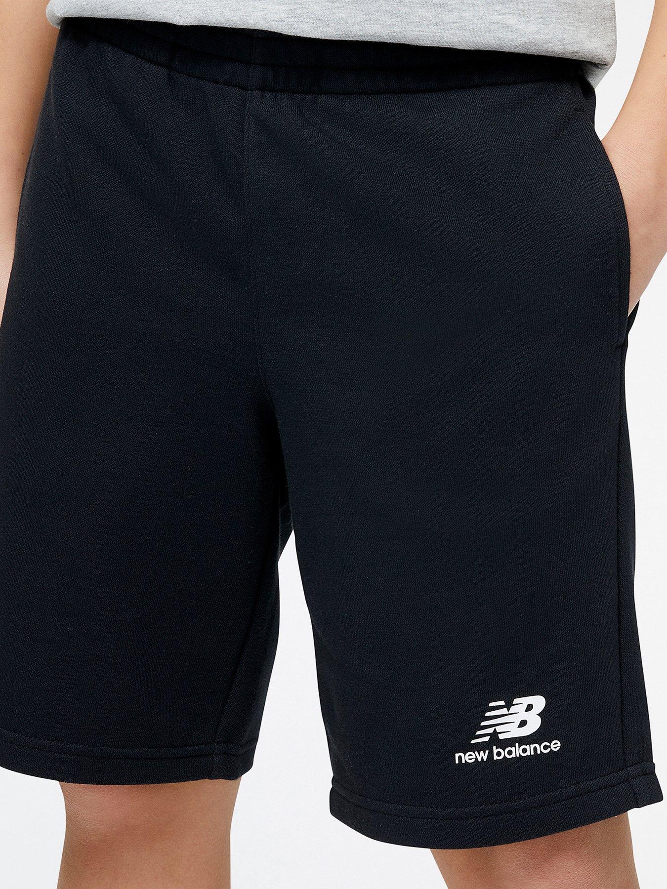 new-balance-essentials-stacked-logo-short-blackdetail