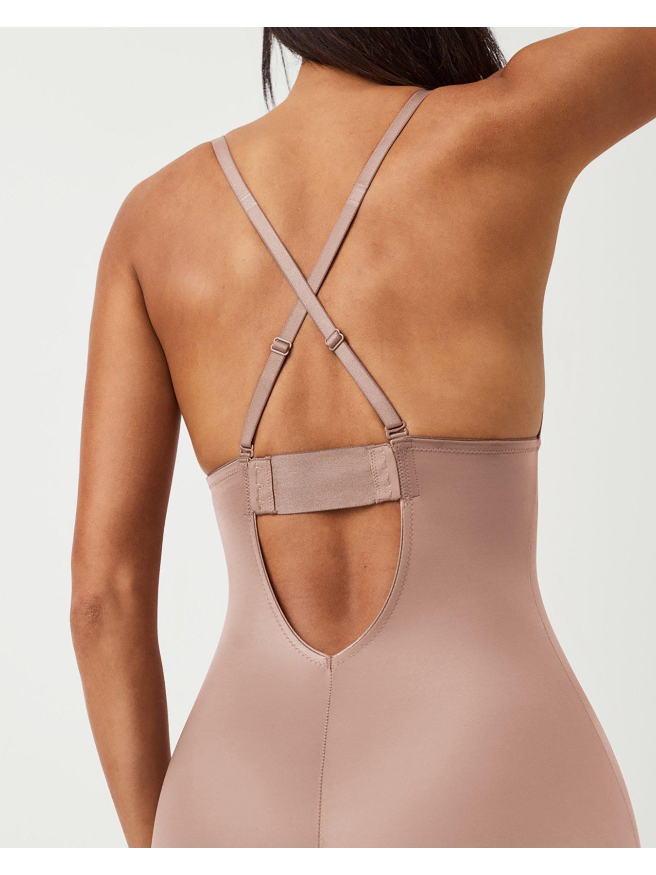 spanx-spanx-suit-your-fancy-plunge-low-back-mid-thigh-bodysuit-cafeacute-au-laitoutfit