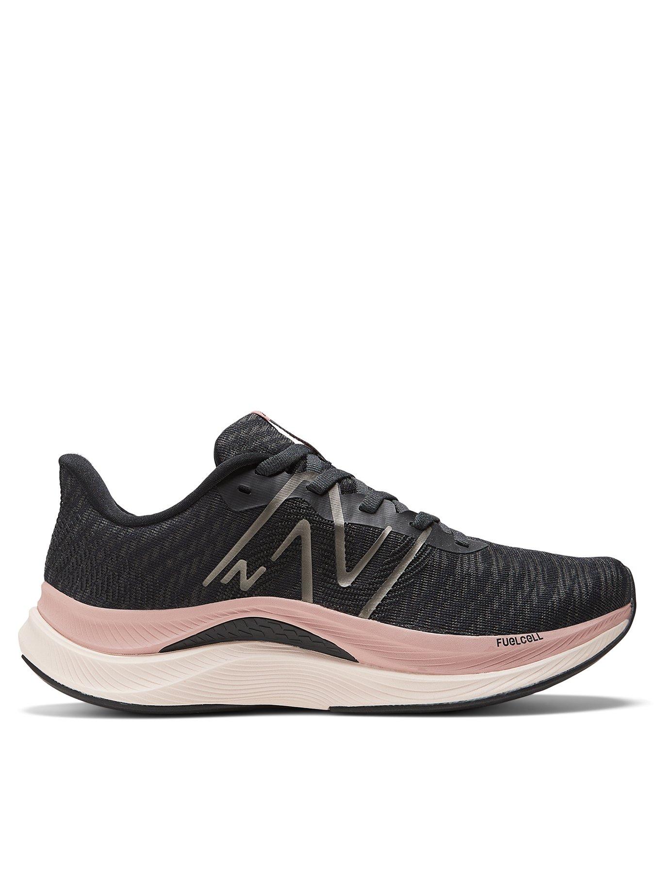 New balance running trainers hot sale sale