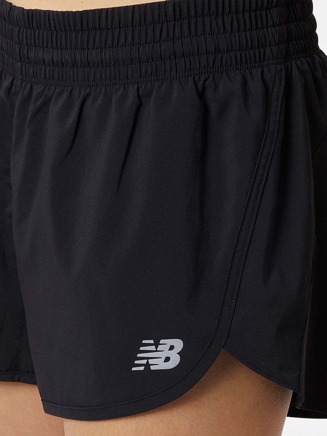 new-balance-accelerate-25-inch-shorts-blackoutfit