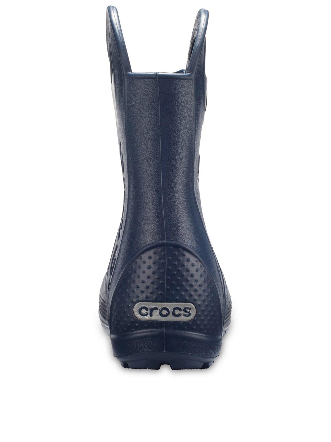 Navy best sale croc boots