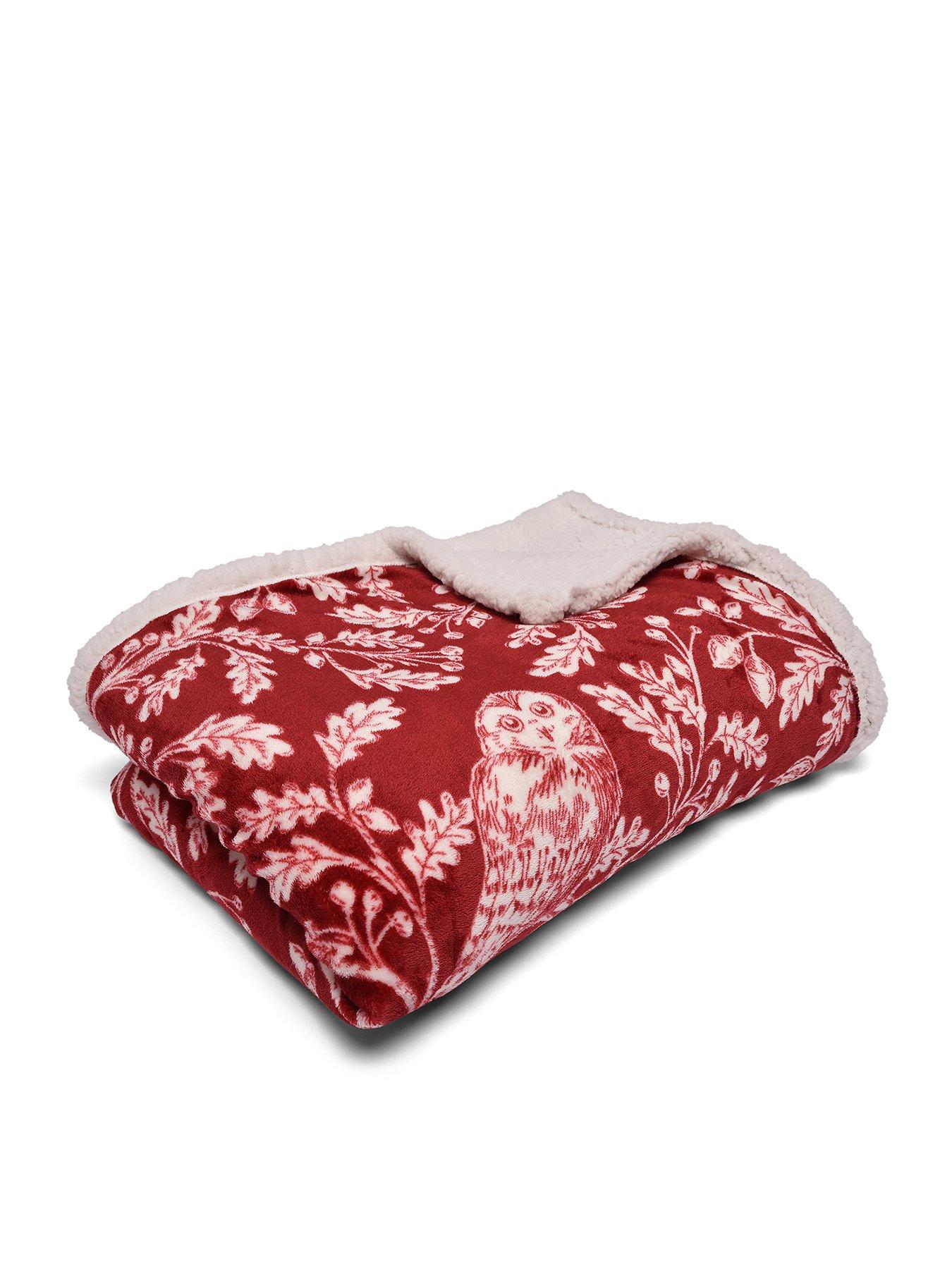 dreams-drapes-woodland-owls-red-sherpa-throwstillFront